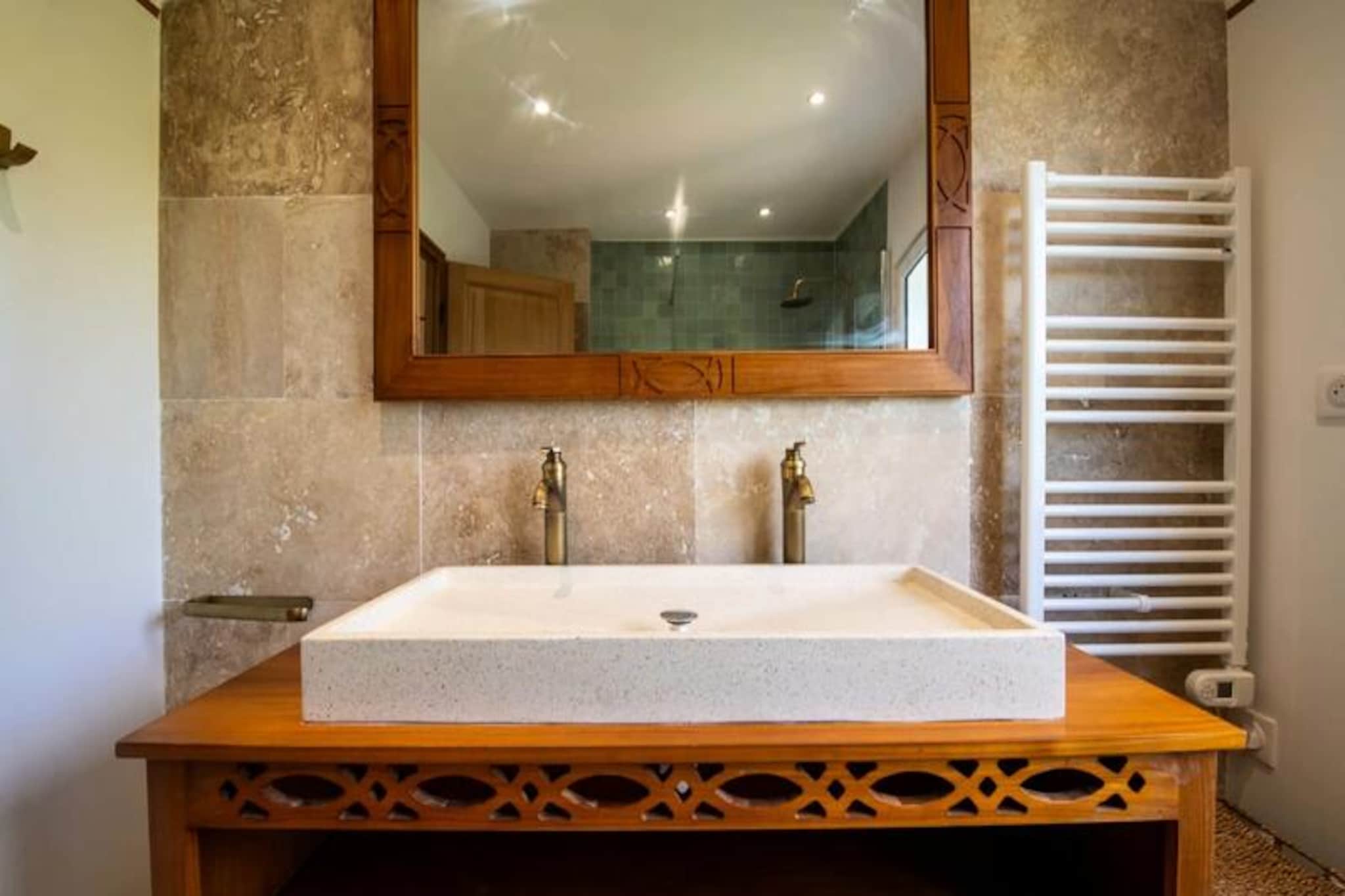 Résidence Villa 400m² Padel Piscine Volley-Non tagué