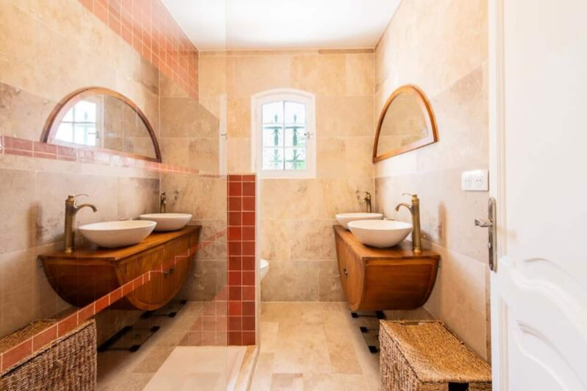 Résidence Villa 400m² Padel Piscine Volley-Non tagué