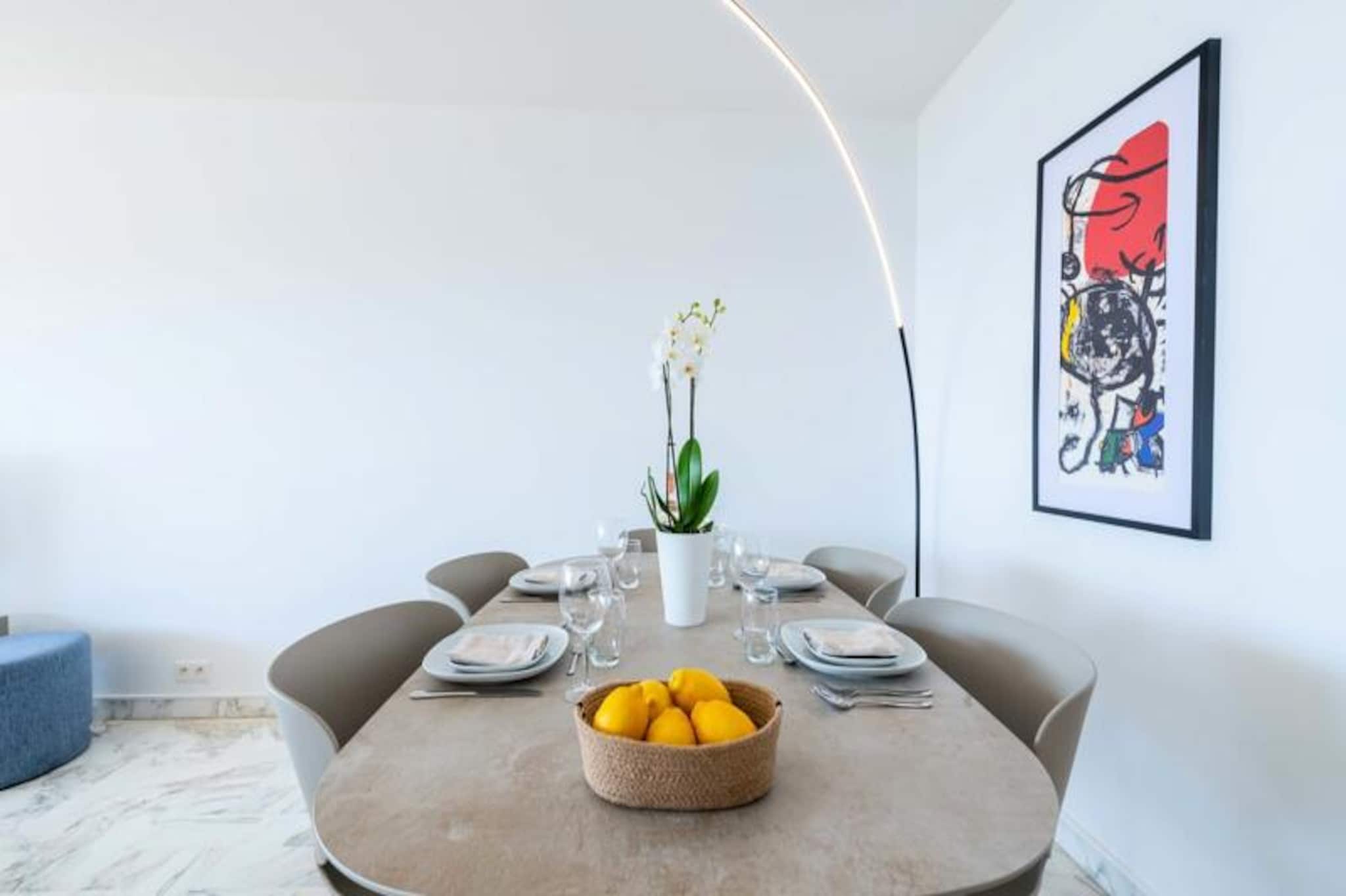Apartment in Cannes with Sea View & Pool