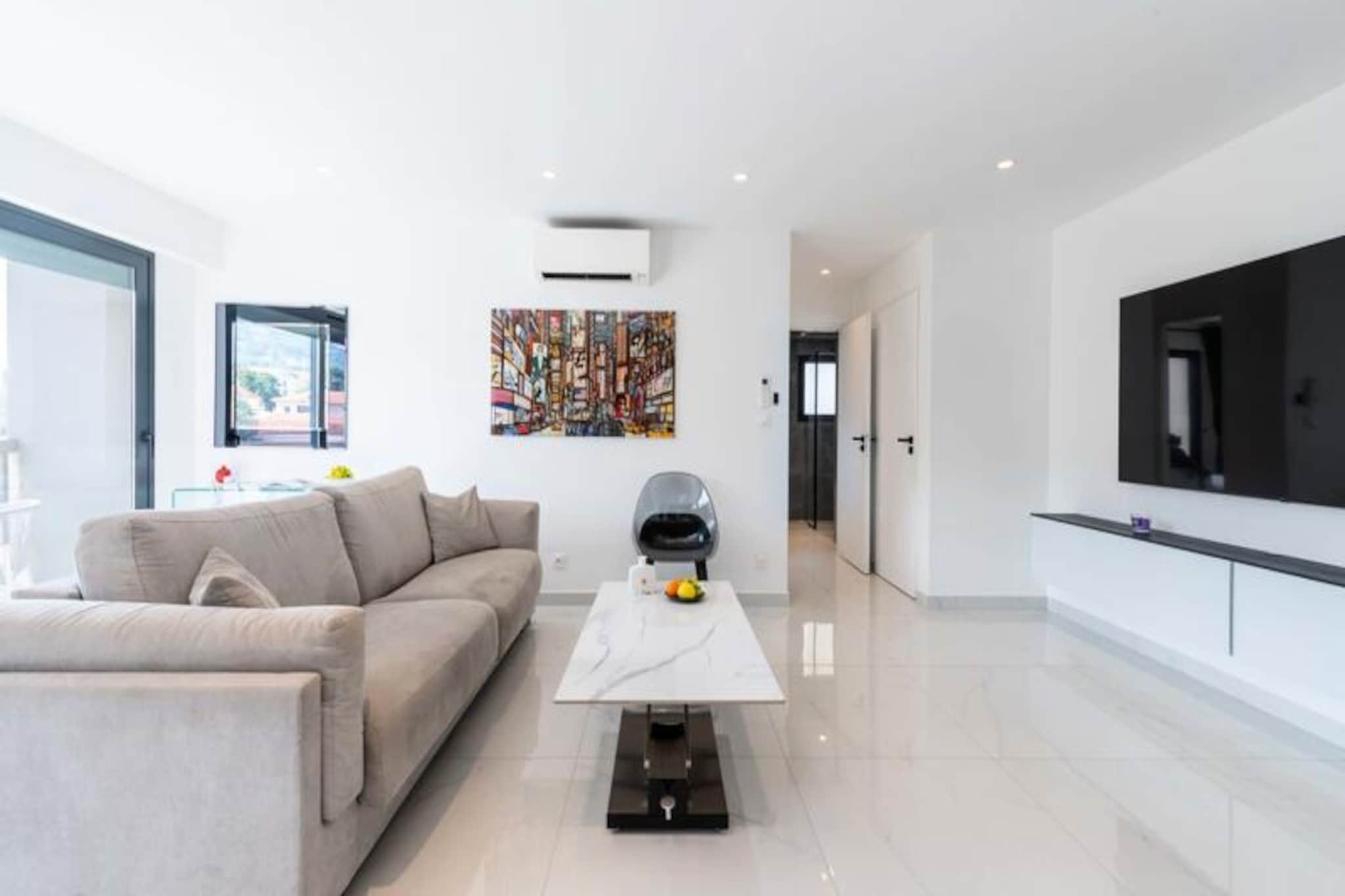 Résidence 2p Traversant, Centre Cannes, Rue D’antibes-Niet-getagd