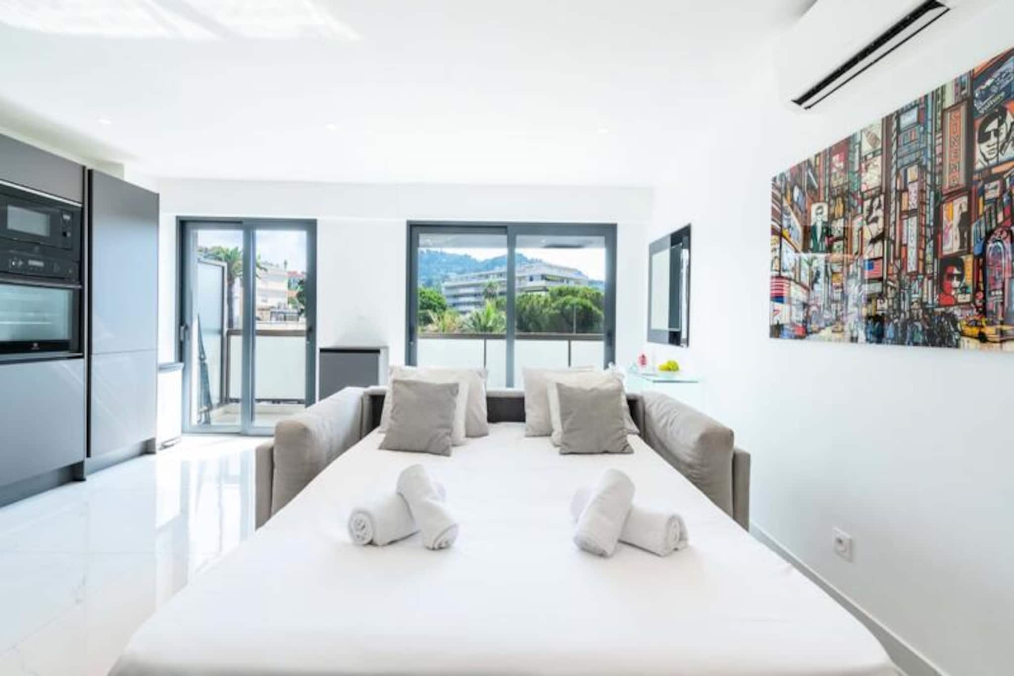 Résidence 2p Traversant, Centre Cannes, Rue D’antibes-Niet-getagd