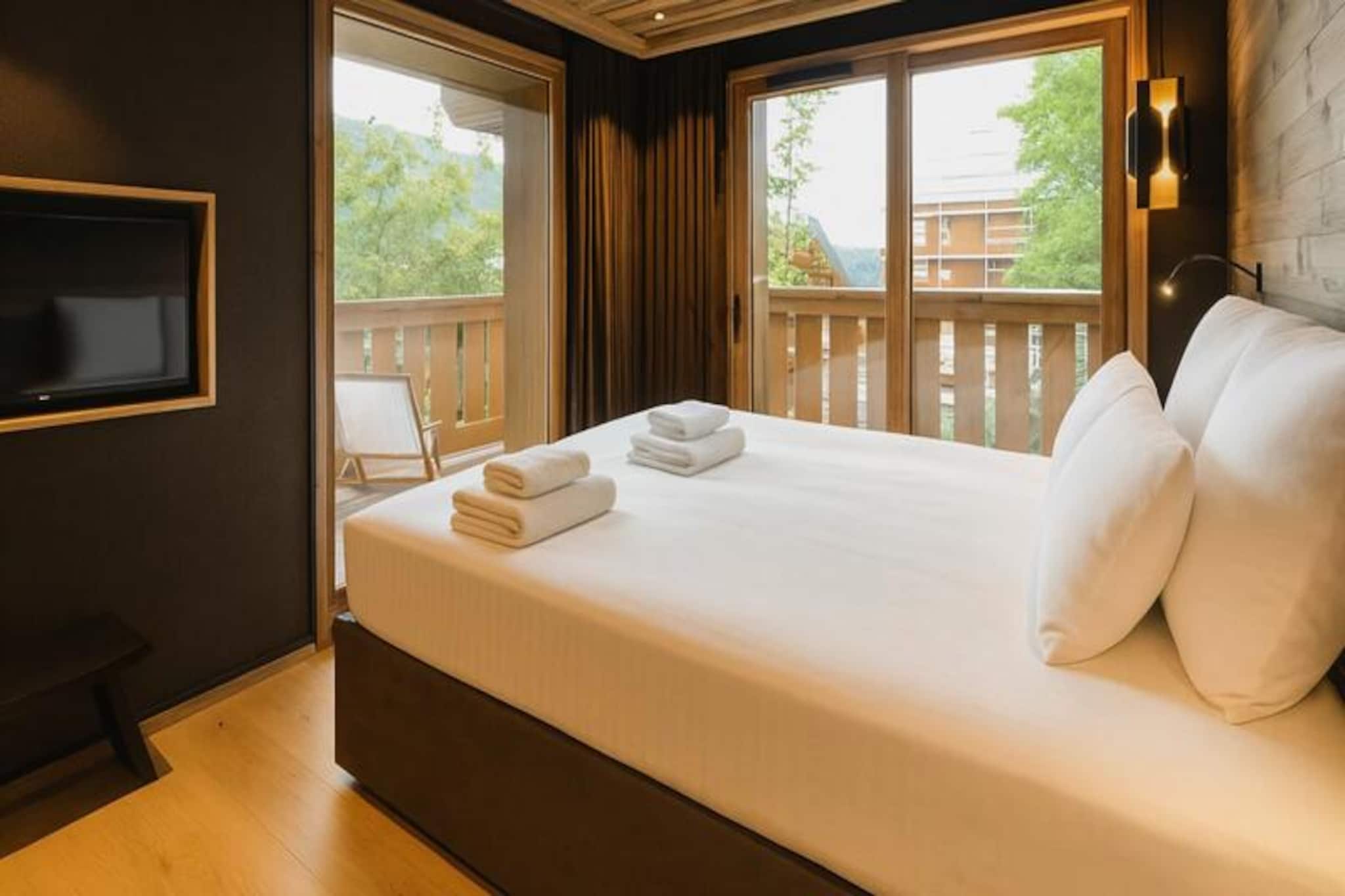 Fleur Des Alpes 102-Niet-getagd