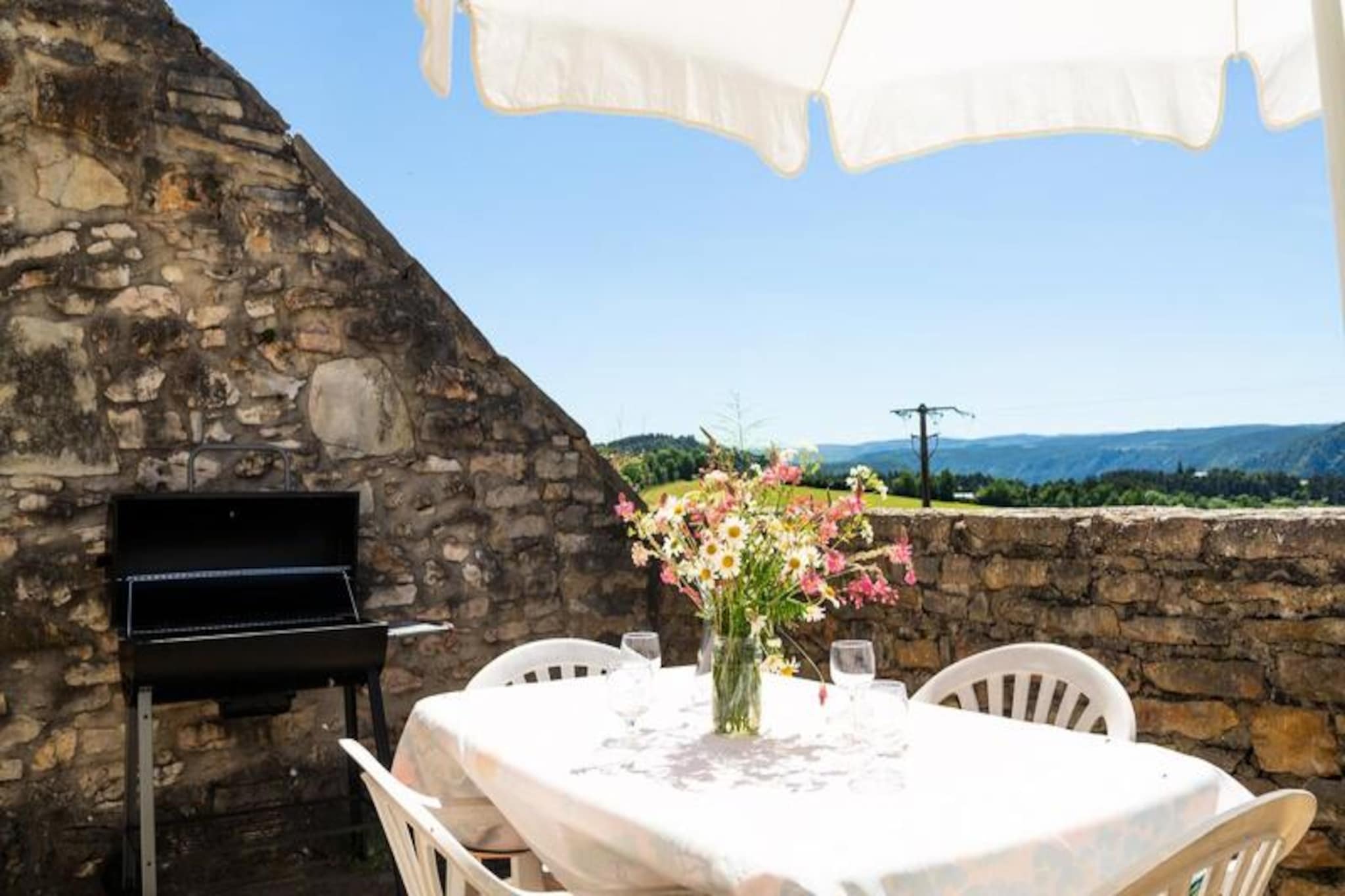 Gîte Le clos fleuri 4 personnes du couvent-Untagged