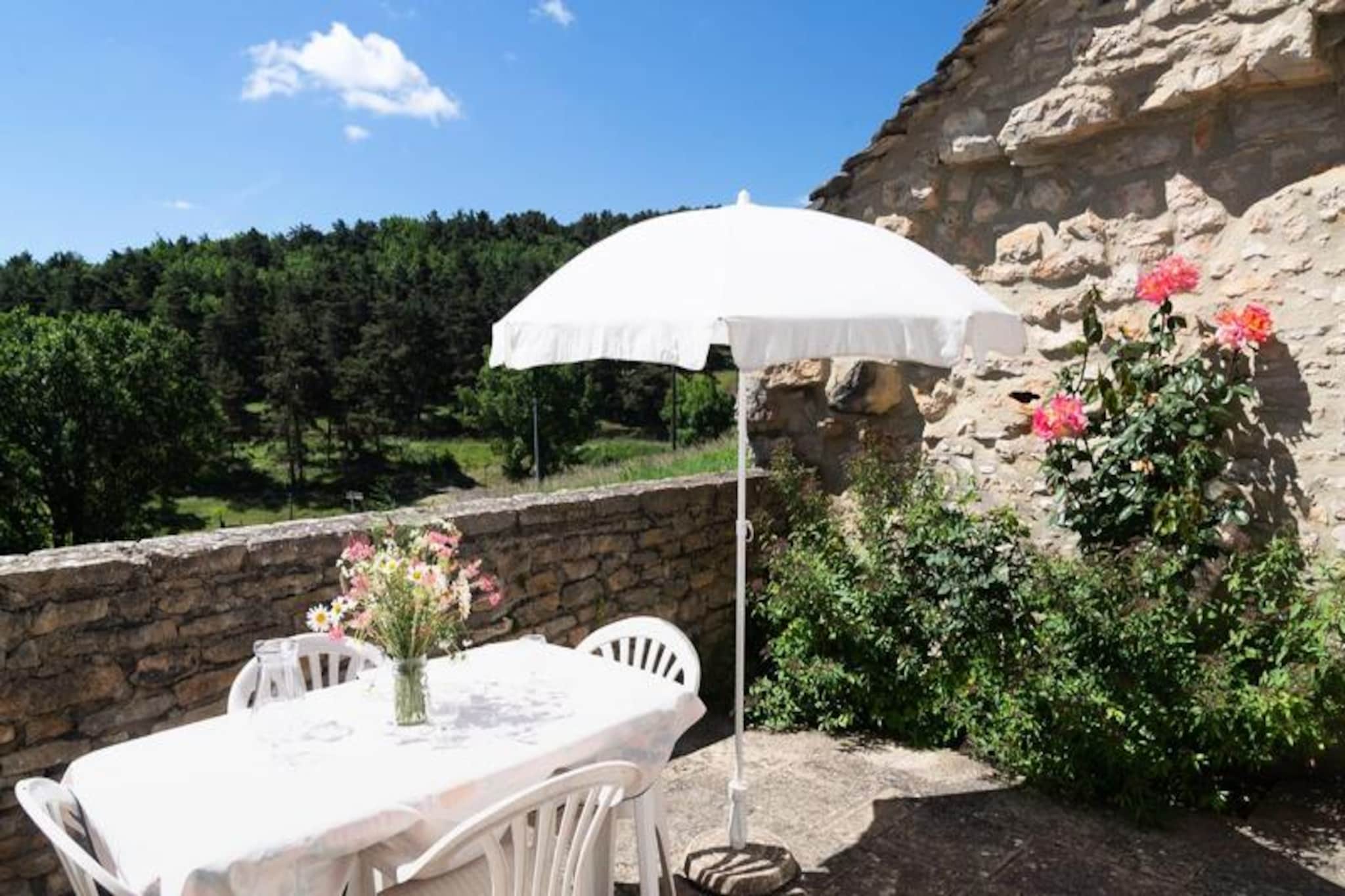 Gîte Le clos fleuri 4 personnes du couvent-Untagged