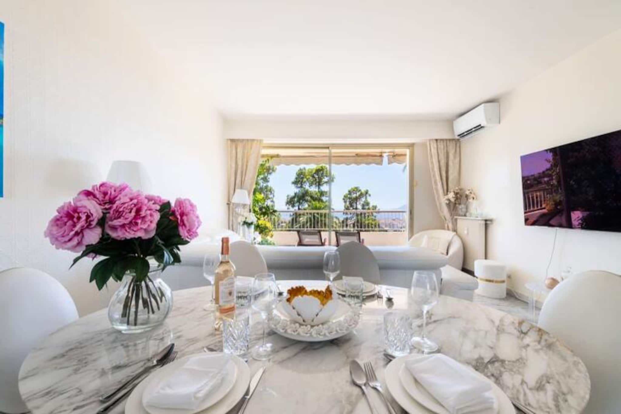 Résidence Spacieux 2p Vue Mer – Résidence Avec Piscine, Cannes-Niet-getagd