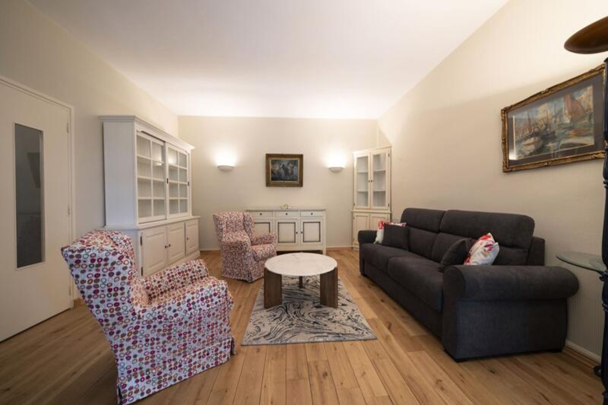 This charming 110 m² ground-floor apartment invites you to unwind in the heart of a serene French village, offering a harmonious blend of comfort and convenience. With its private 20 m² garden overlooking the lush Hermitage's private garden, this property provides a tranquil retreat where you can bask in the sunshine or enjoy al fresco dining amidst peaceful surroundings. Perfect for families or friends, this apartment promises a cozy and memorable stay. 
 
 Inside, the apartment boasts a thoughtfully designed layout, featuring two spacious bedrooms with double beds, a bright living room with a sofa bed, and a dining area that seamlessly connects to an open-plan kitchen. The kitchen is fully equipped, allowing you to prepare delicious meals with ease. The modern bathroom includes a spacious shower, ensuring a refreshing start to your day. Additional amenities such as Wi-Fi, a dedicated parking space, and contemporary furnishings enhance your comfort throughout your stay.
 
 Situated on the ground floor of the central building, the apartment enjoys a prime location close to local shops and village attractions. Whether you’re exploring the nearby boutiques, sampling regional delicacies at charming cafes, or simply strolling through the picturesque streets, everything you need is just a short walk away. 
 
 Choose this delightful property for your next getaway and experience the perfect balance of relaxation and accessibility. With its inviting garden, modern amenities, and convenient location, this apartment is an ideal base for discovering the beauty and charm of the French countryside.