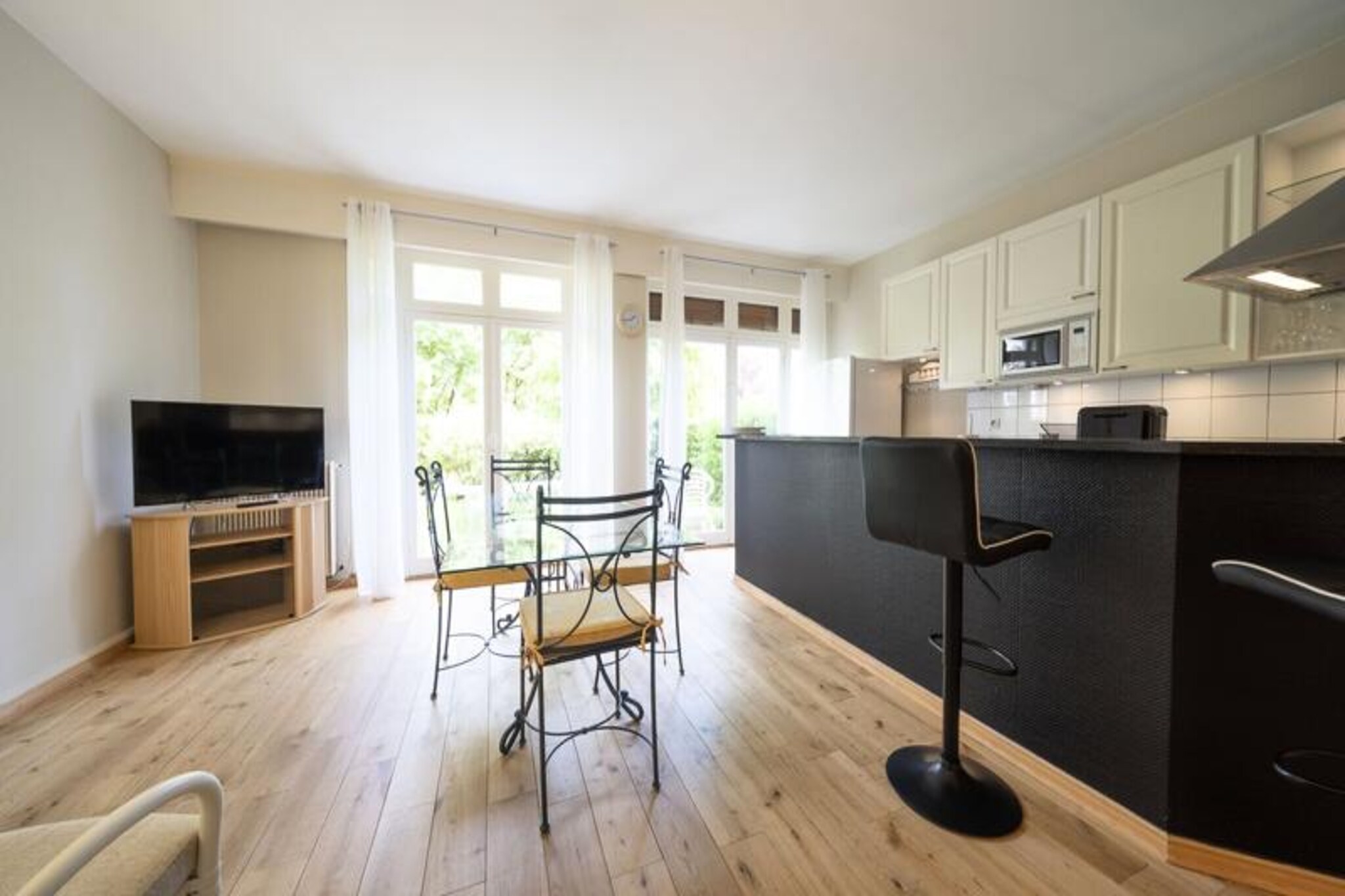 Apartment in Hermitage with Private Garden
