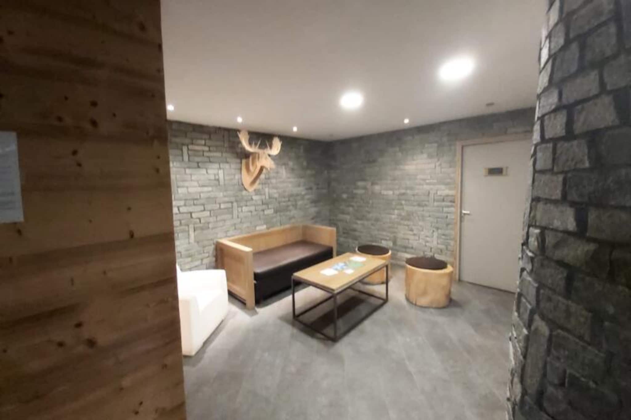 2 rooms right next to the slopes