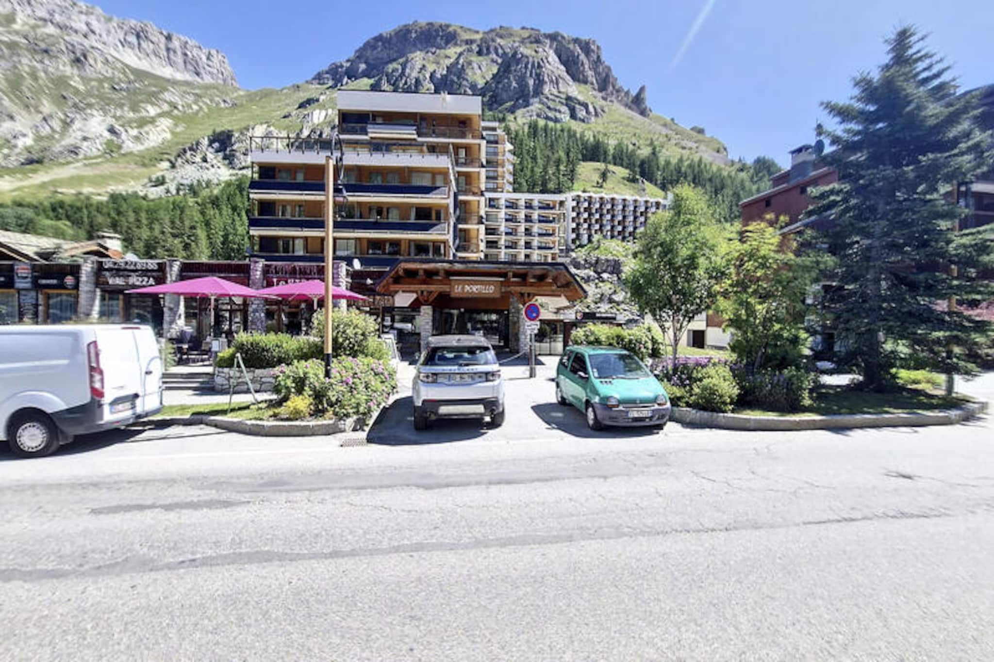 Bathed in natural light and surrounded by the majestic peaks of Val d'Isère, this inviting 2-bedroom apartment offers a serene alpine retreat just a short 5-minute walk from the vibrant town center. Located on the 3rd floor of the Le Portillo residence, building C, this property combines modern comfort with the charm of the French Alps, making it an ideal base for your mountain adventures. Whether you're here to ski the legendary slopes or simply soak in the breathtaking scenery, this apartment promises a memorable stay.
Inside, the spacious 65m² layout accommodates up to four guests, featuring a large living room with an open-plan dining area, lounge, and fully equipped kitchen. The master bedroom boasts a comfortable double bed, while the second, windowless bedroom with bunk beds is perfect for children. Additional amenities include Wi-Fi, television, parking, and a washing machine, ensuring a hassle-free experience. The kitchen is equipped with modern appliances such as a ceramic hob, dishwasher, fridge/freezer, oven, and microwave, allowing you to prepare hearty meals after a day on the slopes. Bed linen and towels are provided, with beds made upon arrival for your convenience.
The apartment's prime location means you're just steps away from the heart of Val d'Isère, with its array of shops, restaurants, and après-ski options. Free shuttle buses make it easy to explore the area, while the ski locker on the ground floor ensures effortless access to the slopes. In winter, take advantage of preferential rates on Tignes and Val d'Isère ski passes, and in summer, discover the region's stunning hiking trails and outdoor activities.
Whether you're seeking thrilling adventures or peaceful relaxation, this apartment offers the perfect blend of comfort and accessibility. Book your stay today and immerse yourself in the enchanting beauty of the French Alps.