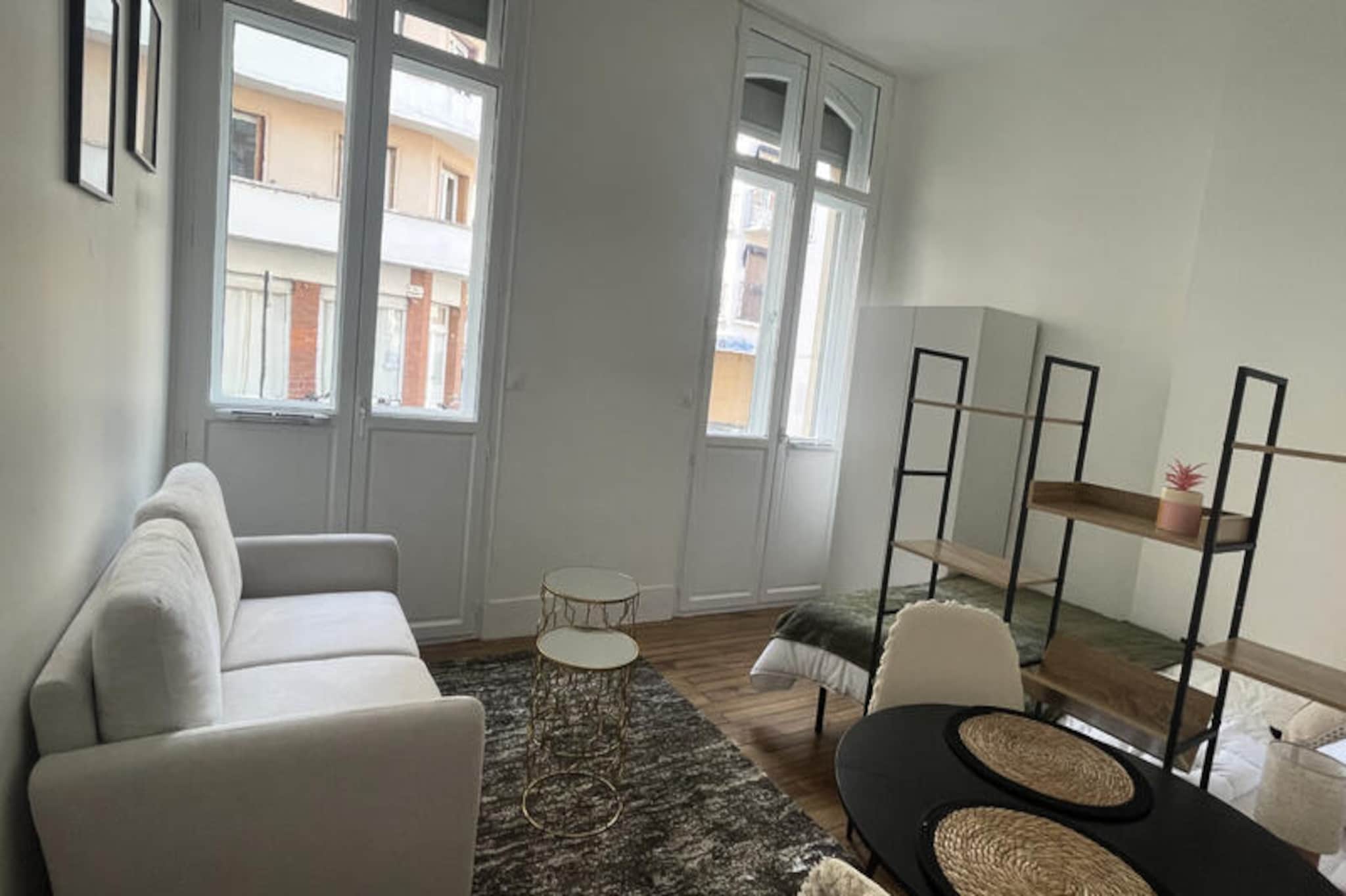 Studio à Toulouse-Untagged