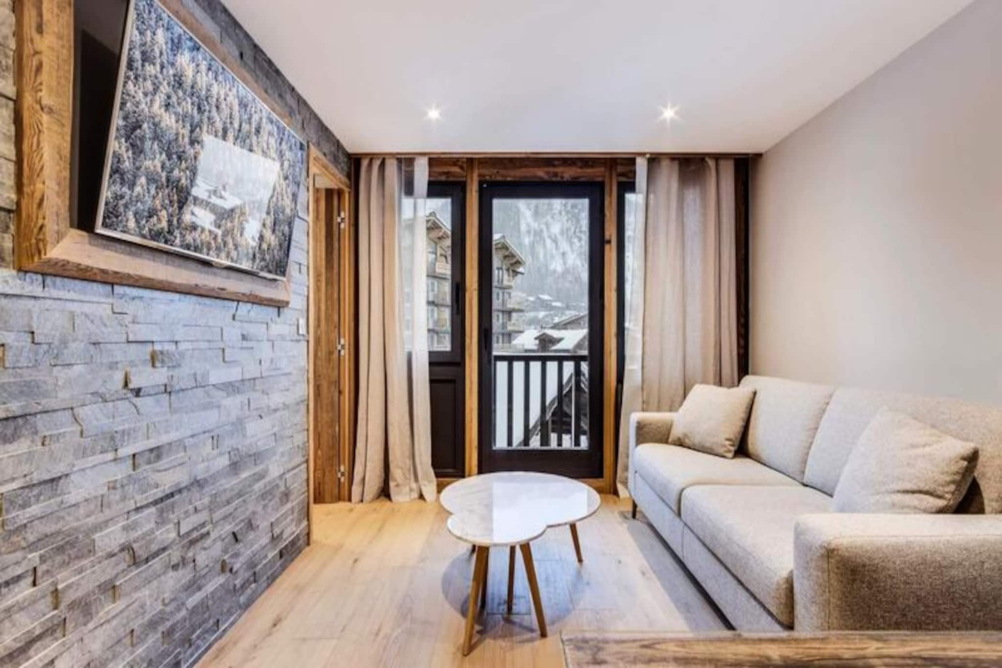Fully renovated apartment, ski-in/ski-out, balcony