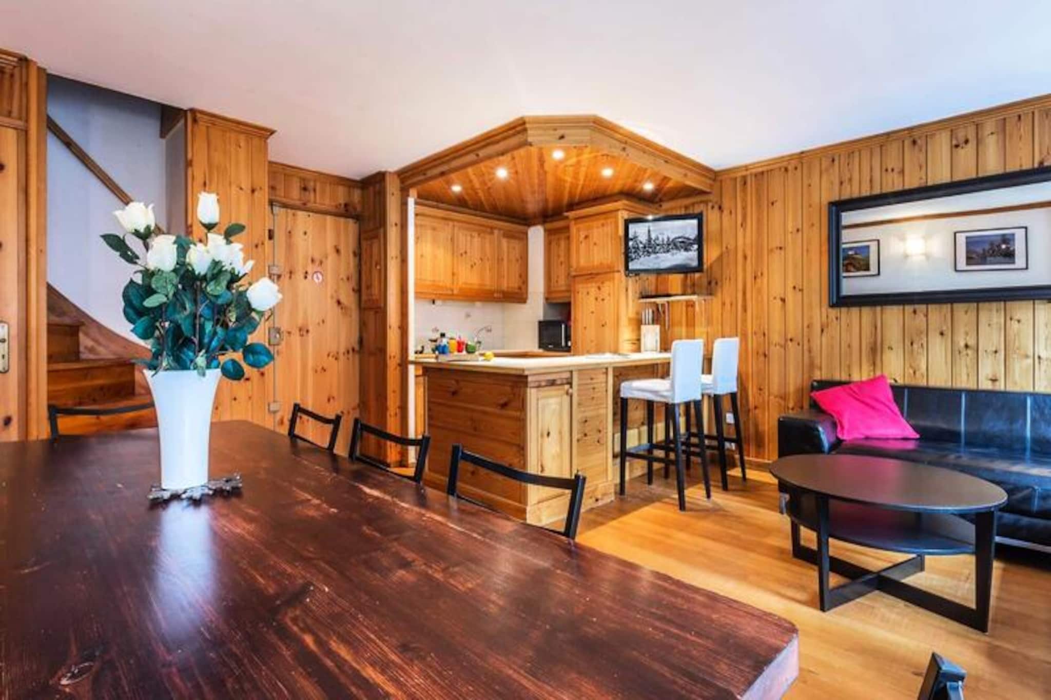 Comfortable apartment, ski-in/ski-out access, covered parking