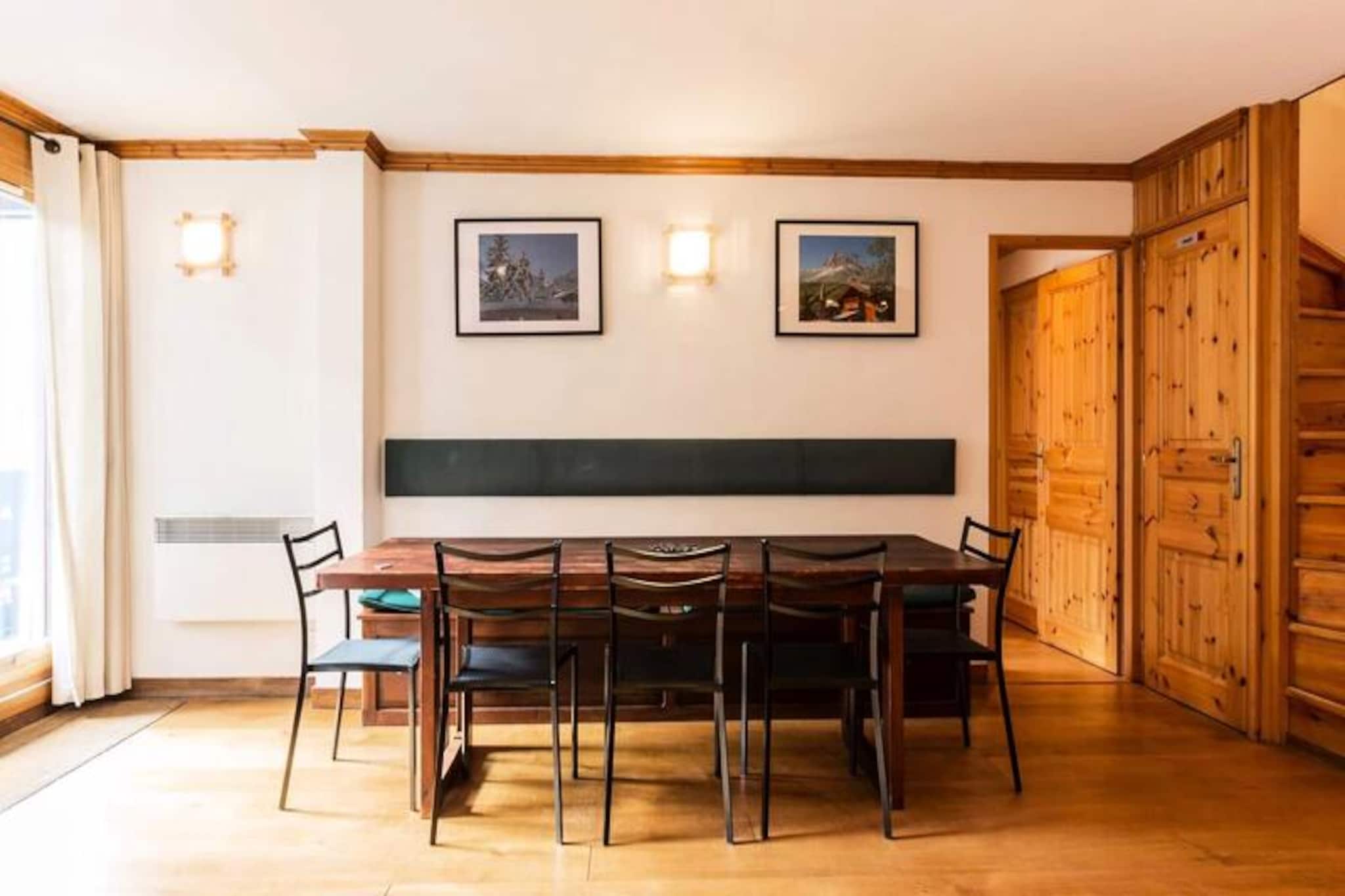 Comfortable apartment, ski-in/ski-out access, covered parking