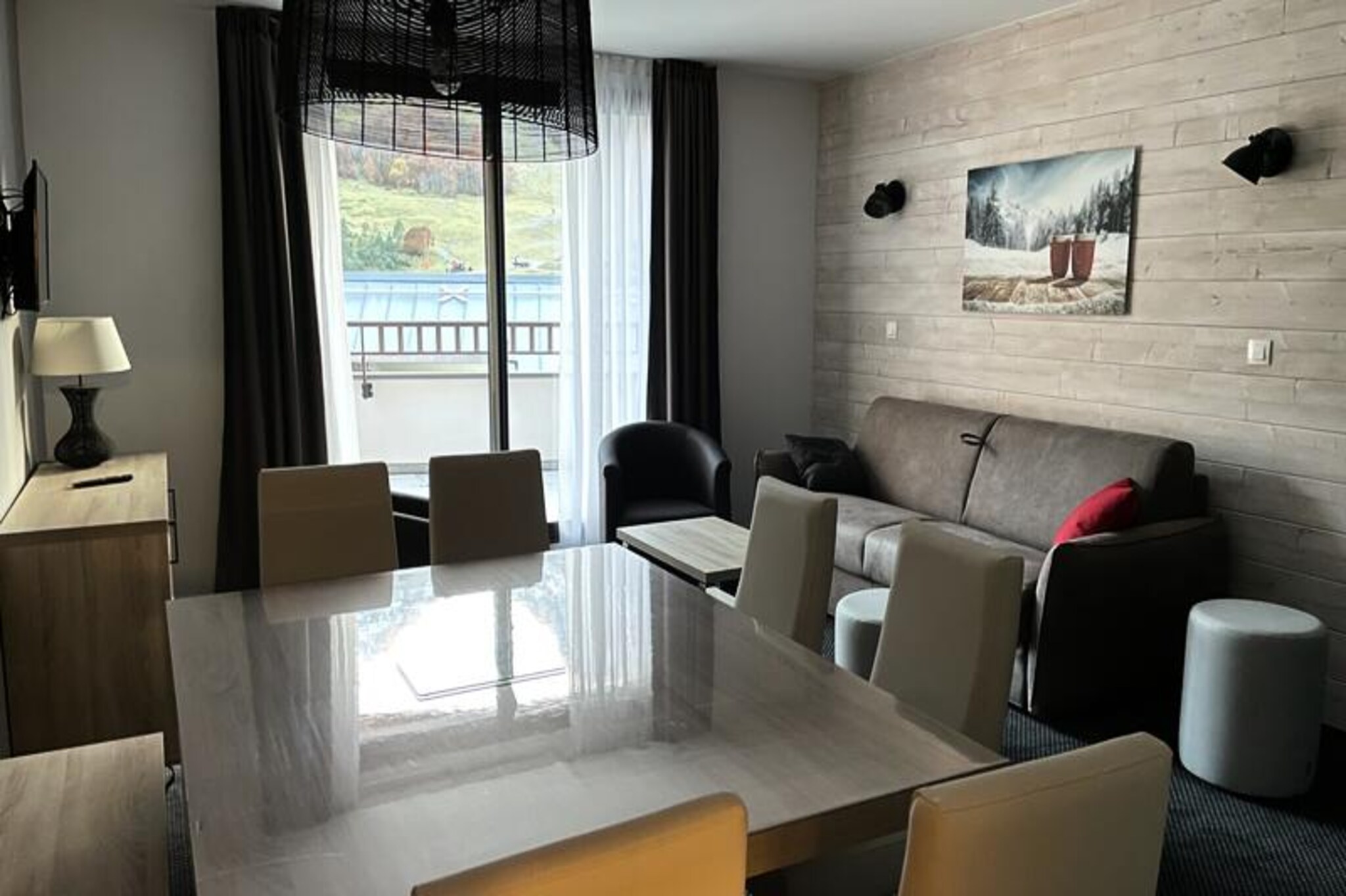 Studio for 8 people