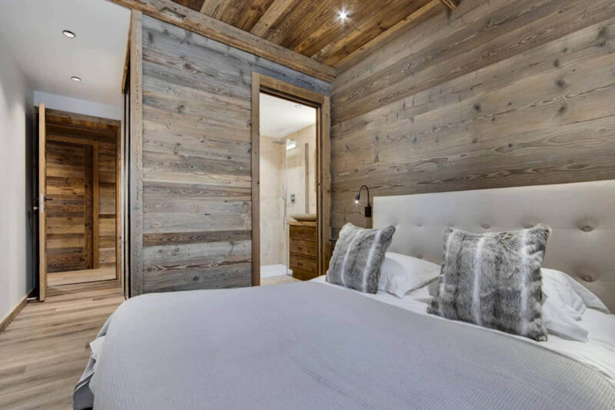 Apartment in Val d'Isère near Bellevarde