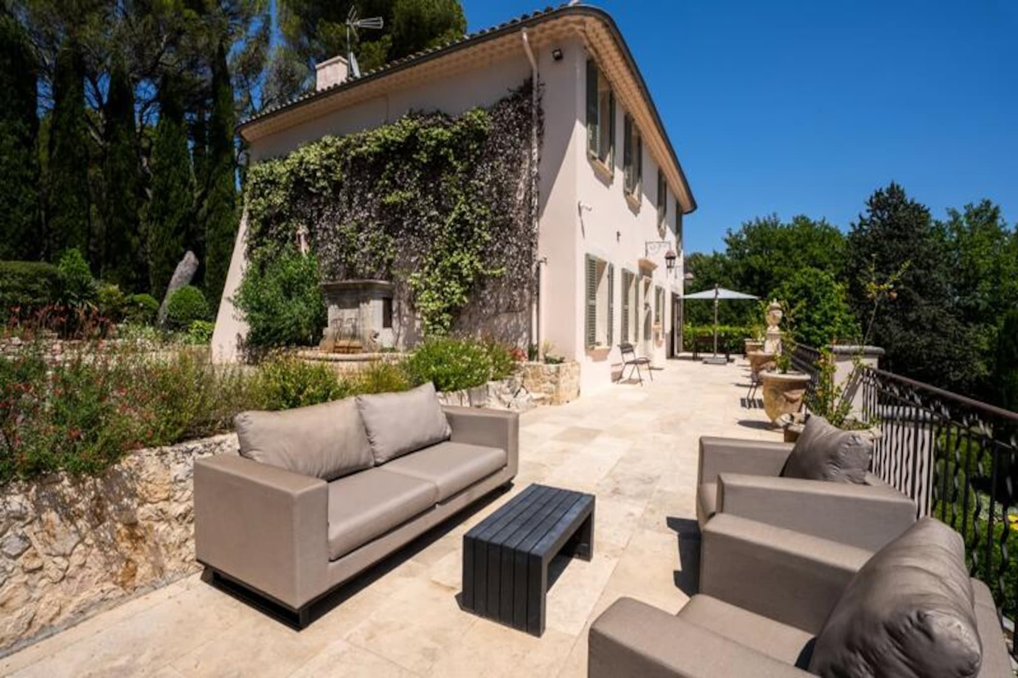 Domaine De La Rose Comtesse – L’art Du Luxe Intimiste En Provence-Untagged