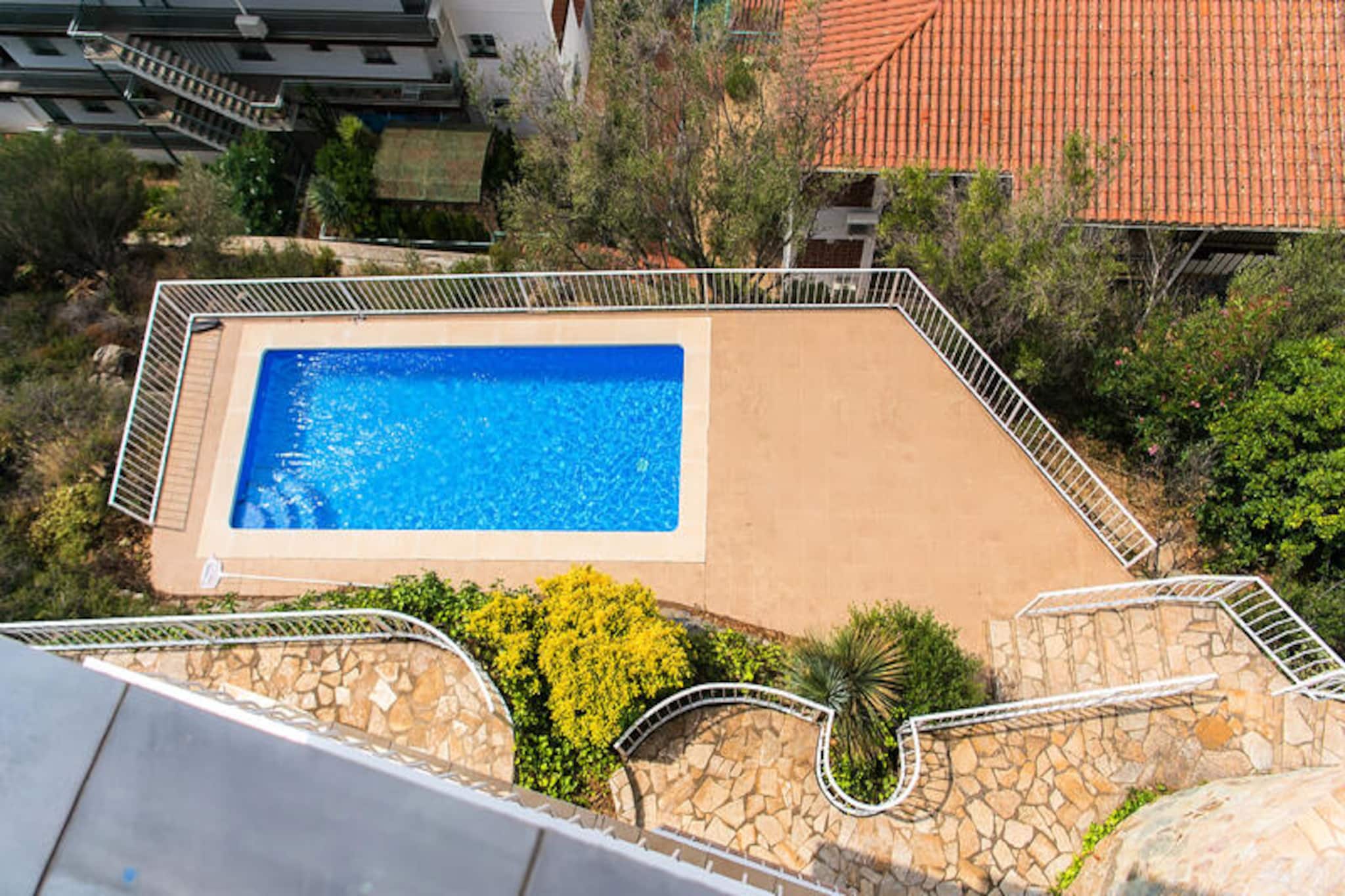 Maison à Roses-Non tagué