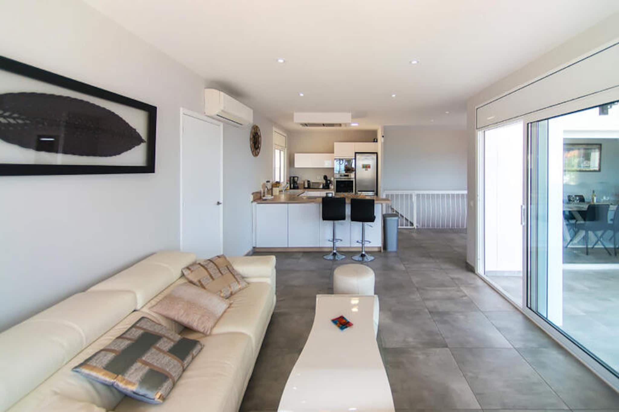 Maison à Roses-Non tagué