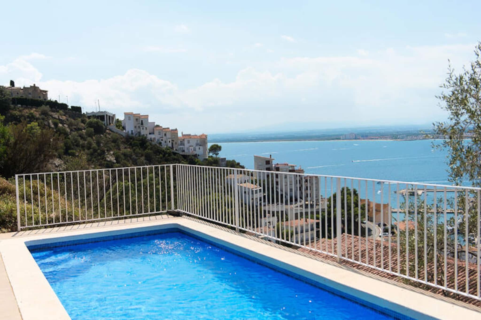 Maison à Roses-Non tagué