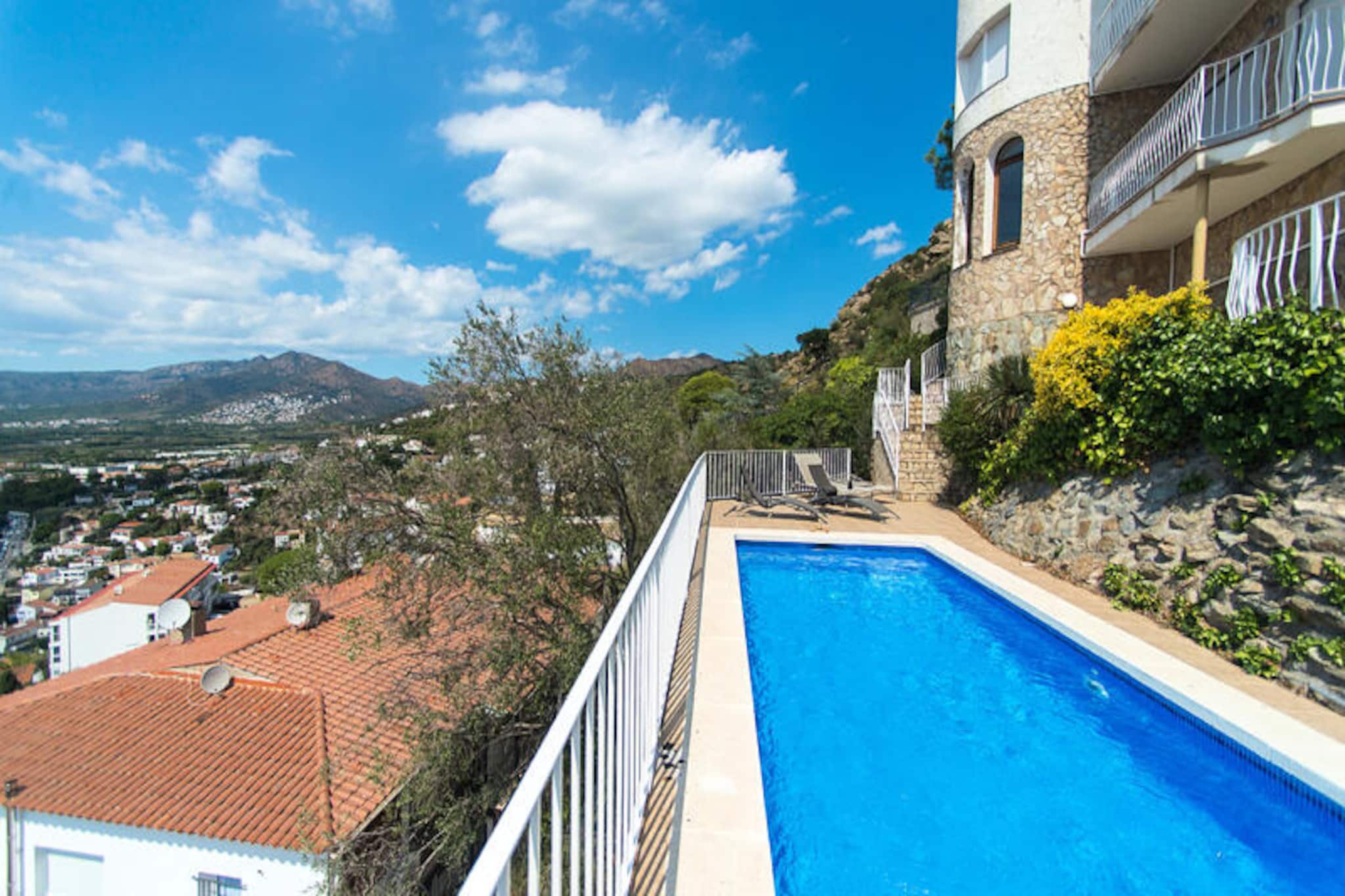 Maison à Roses-Non tagué