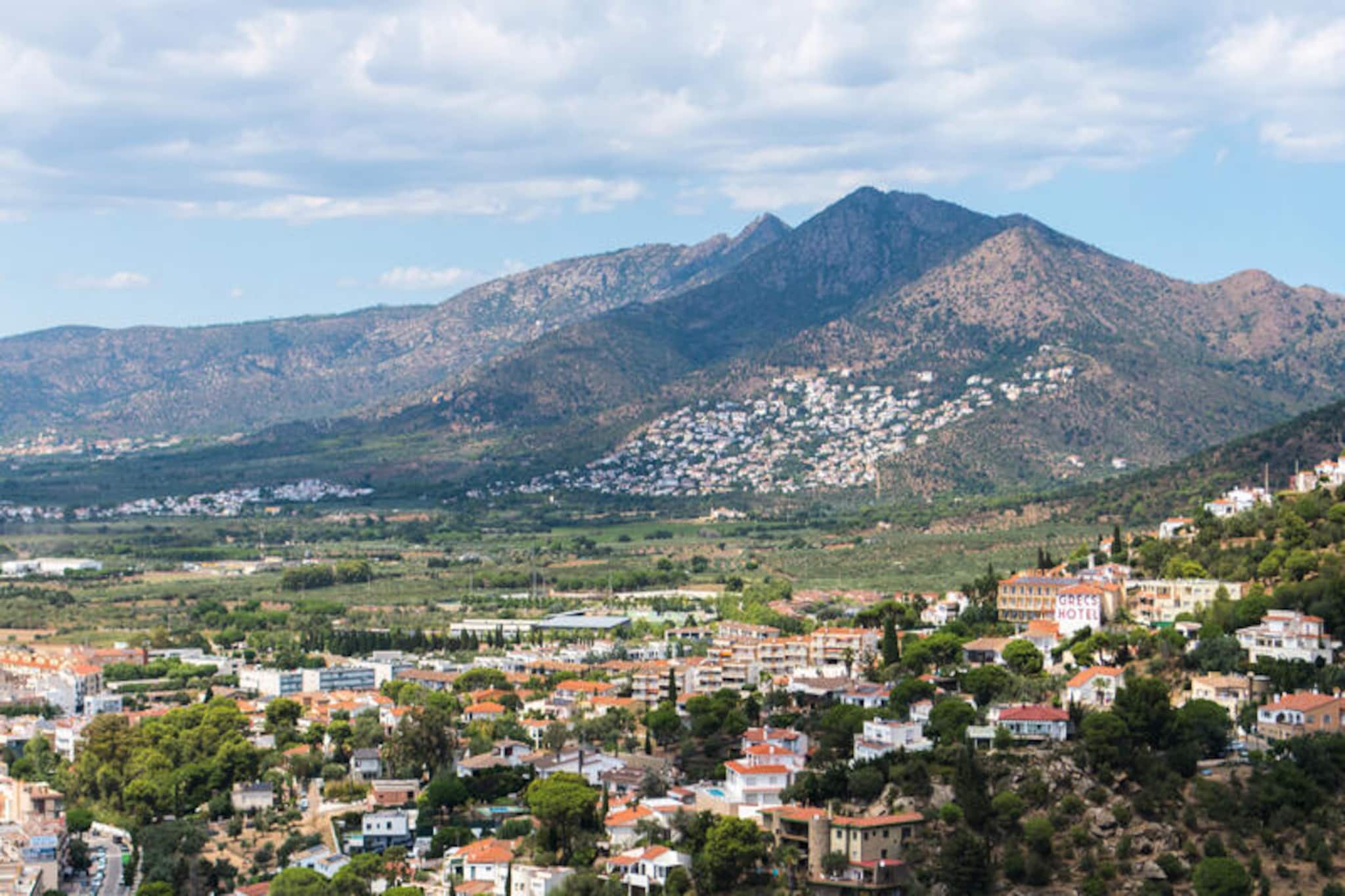 Maison à Roses-Non tagué