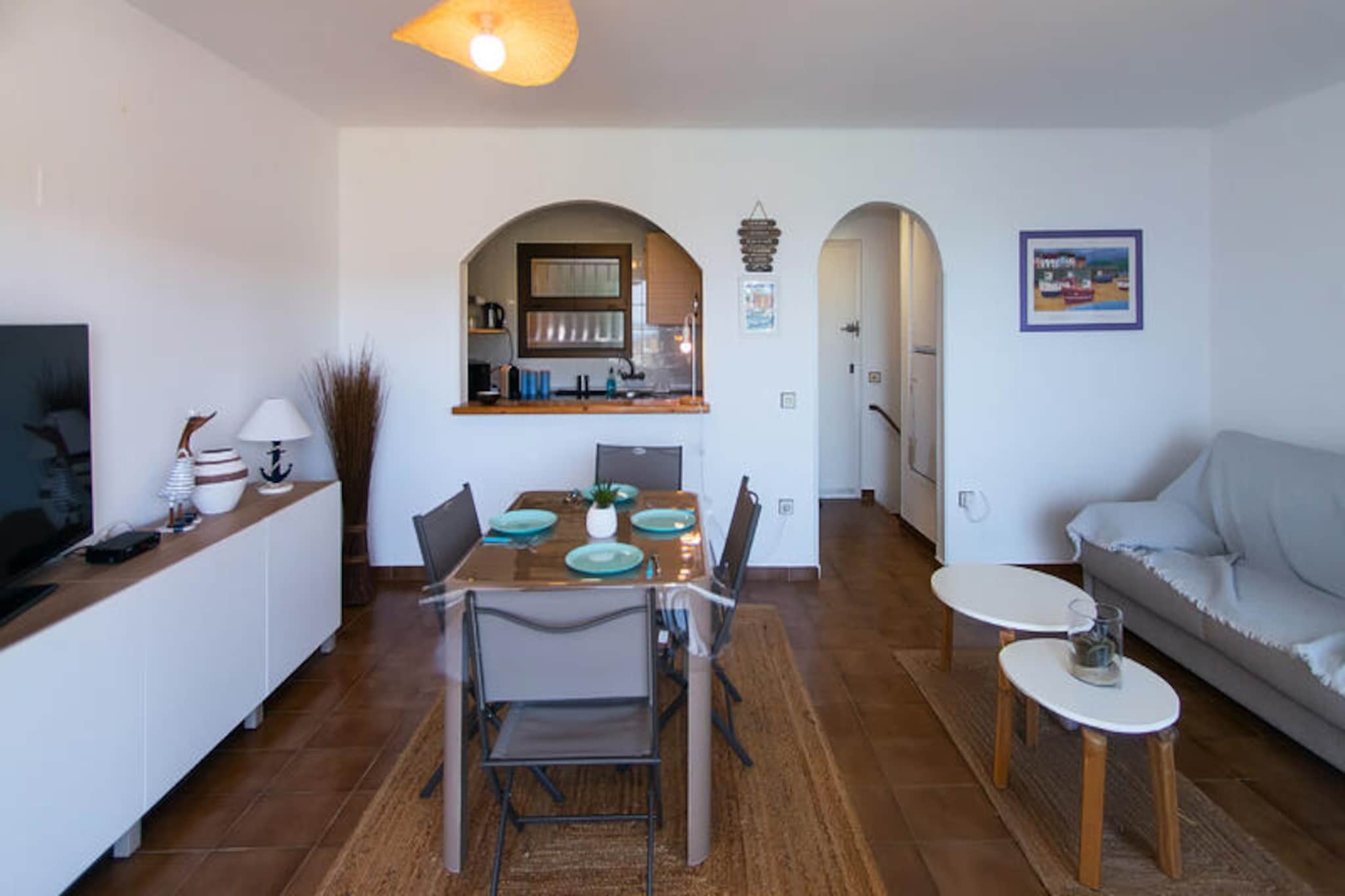 Appartements à Roses-Untagged