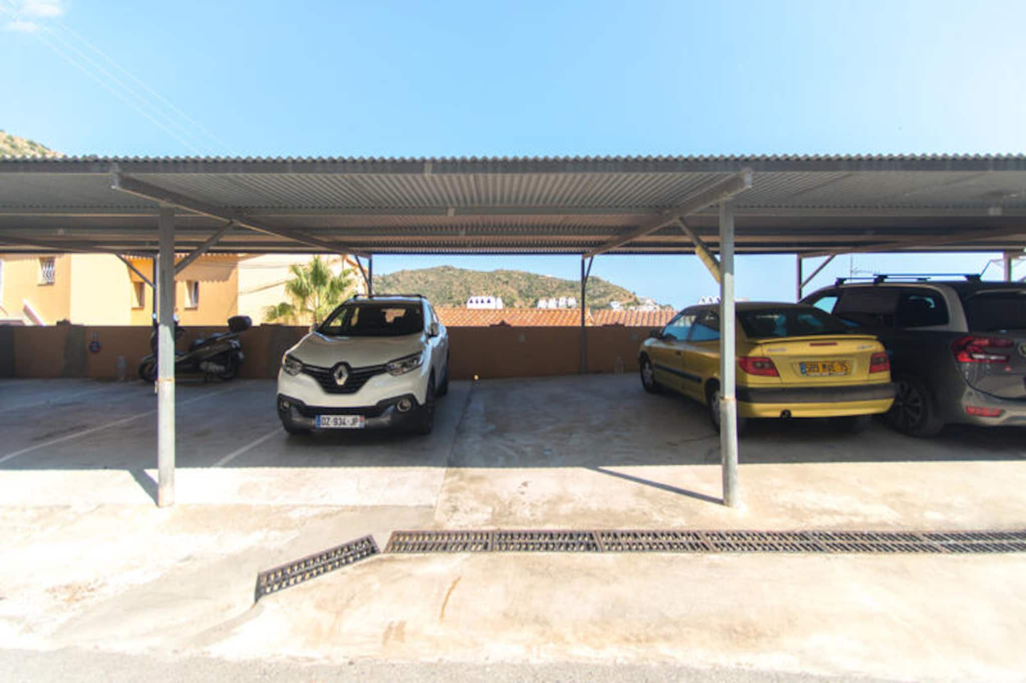 Appartements à Roses-Untagged