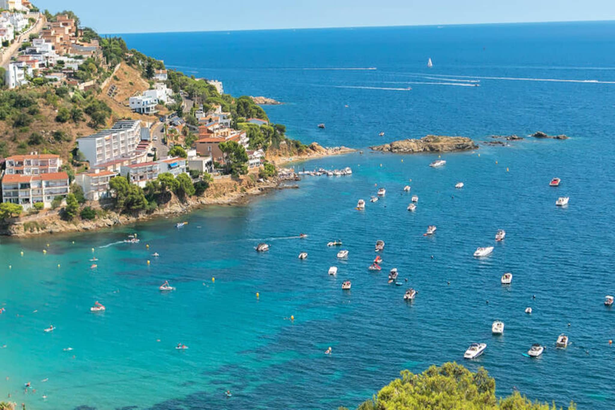 Appartements à Roses-Untagged