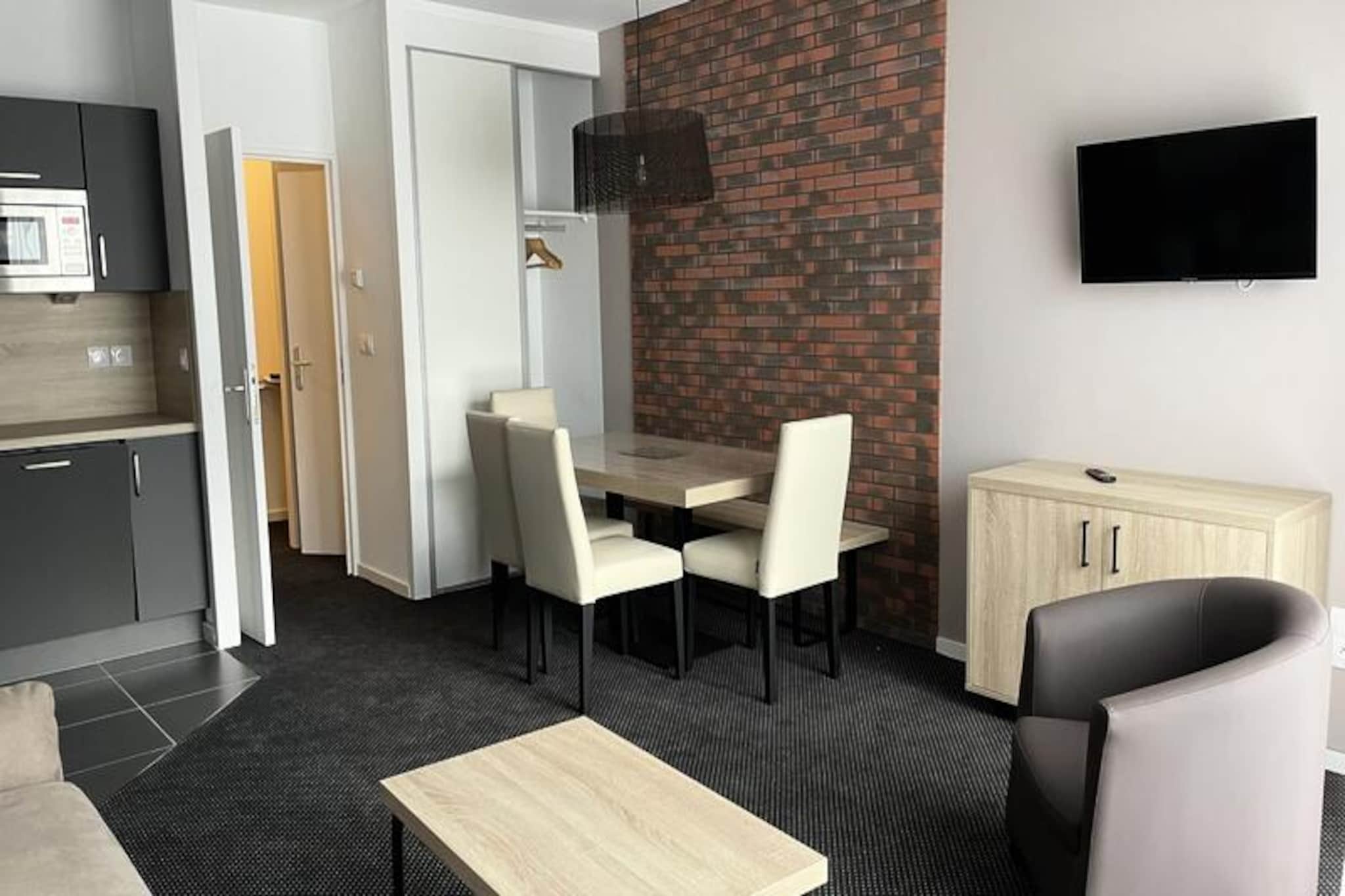 Apartment near slopes and trails in Aubisque