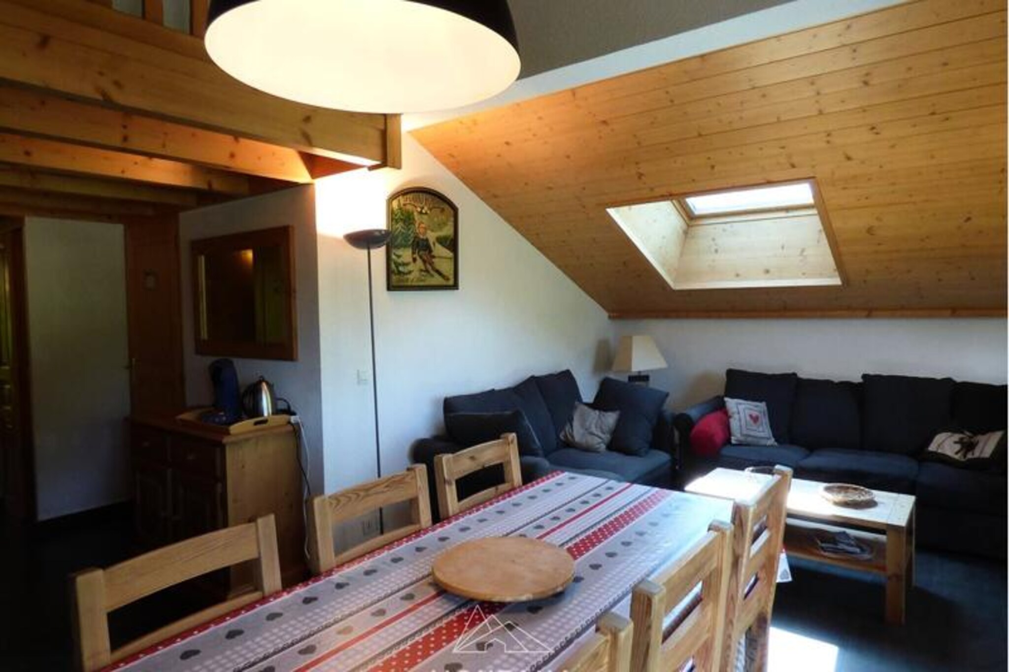 In the picturesque village of Grand-Bornand, surrounded by the majestic Danay mountain and alpine charm, this delightful 59m² apartment offers a serene retreat for up to 8 guests. With its inviting ambiance and breathtaking views, it promises an unforgettable stay in the heart of the French Alps. Whether you’re here for winter sports or summer adventures, this property is your gateway to the region’s natural beauty.
The apartment boasts a thoughtfully designed layout, combining comfort and functionality. The open-plan kitchen and living area, complete with a cozy sofa bed, is perfect for gathering after a day of exploration. The first bedroom features a plush double bed, an en-suite shower room, WC, and a private TV, while the second bedroom offers another double bed. The third bedroom includes charming bunk beds, and the mezzanine provides an additional double bed, creating a warm and flexible sleeping arrangement. Two balconies, one south-facing with stunning views of the village and Danay mountain, and another north-facing accessible from the bedrooms, allow you to soak in the alpine atmosphere. Modern conveniences like a decorative fireplace and a 3-star rating for 6 people ensure a comfortable stay.
Located just 32 km from Annecy train station and 52 km from Geneva Airport, the apartment is ideally situated for exploring the region. The charming village of Grand-Bornand offers a variety of activities, from skiing and snowboarding in winter to hiking and cycling in summer. The nearby slopes and trails are perfect for outdoor enthusiasts, while the village itself provides a taste of authentic alpine life with its local markets and restaurants.
Whether you’re seeking adventure or relaxation, this apartment is the perfect base for creating cherished memories in the French Alps. With its stunning views, modern amenities, and prime location, it’s a place where every moment feels special.
