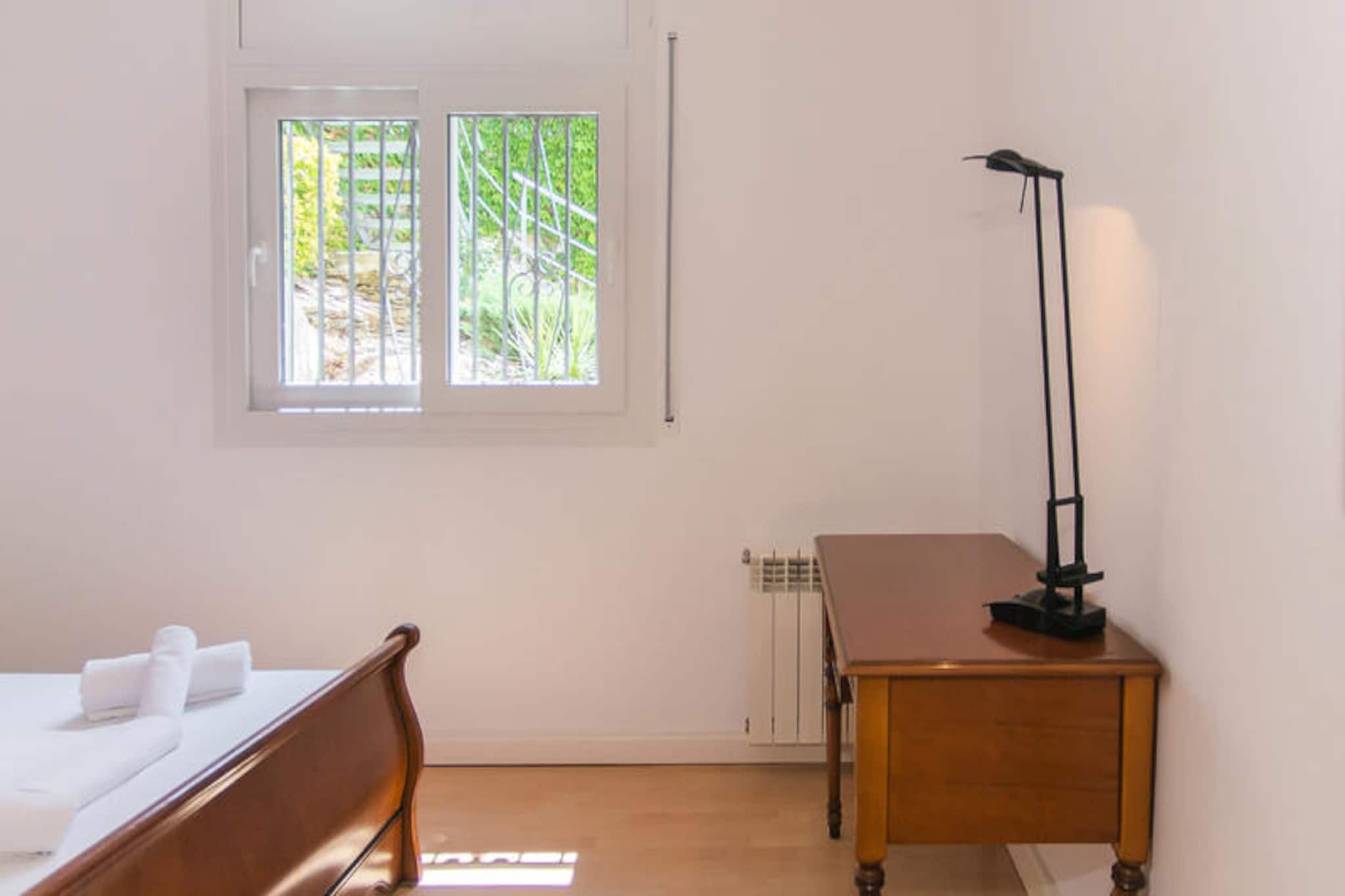 Maison à Roses-Niet-getagd