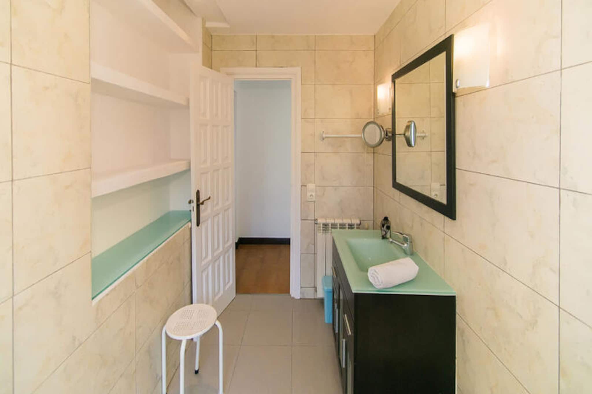 Maison à Roses-Niet-getagd