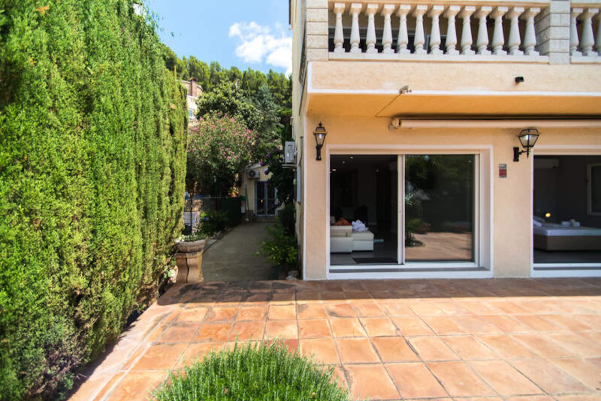 Maison à Roses-Nicht zugeordnet