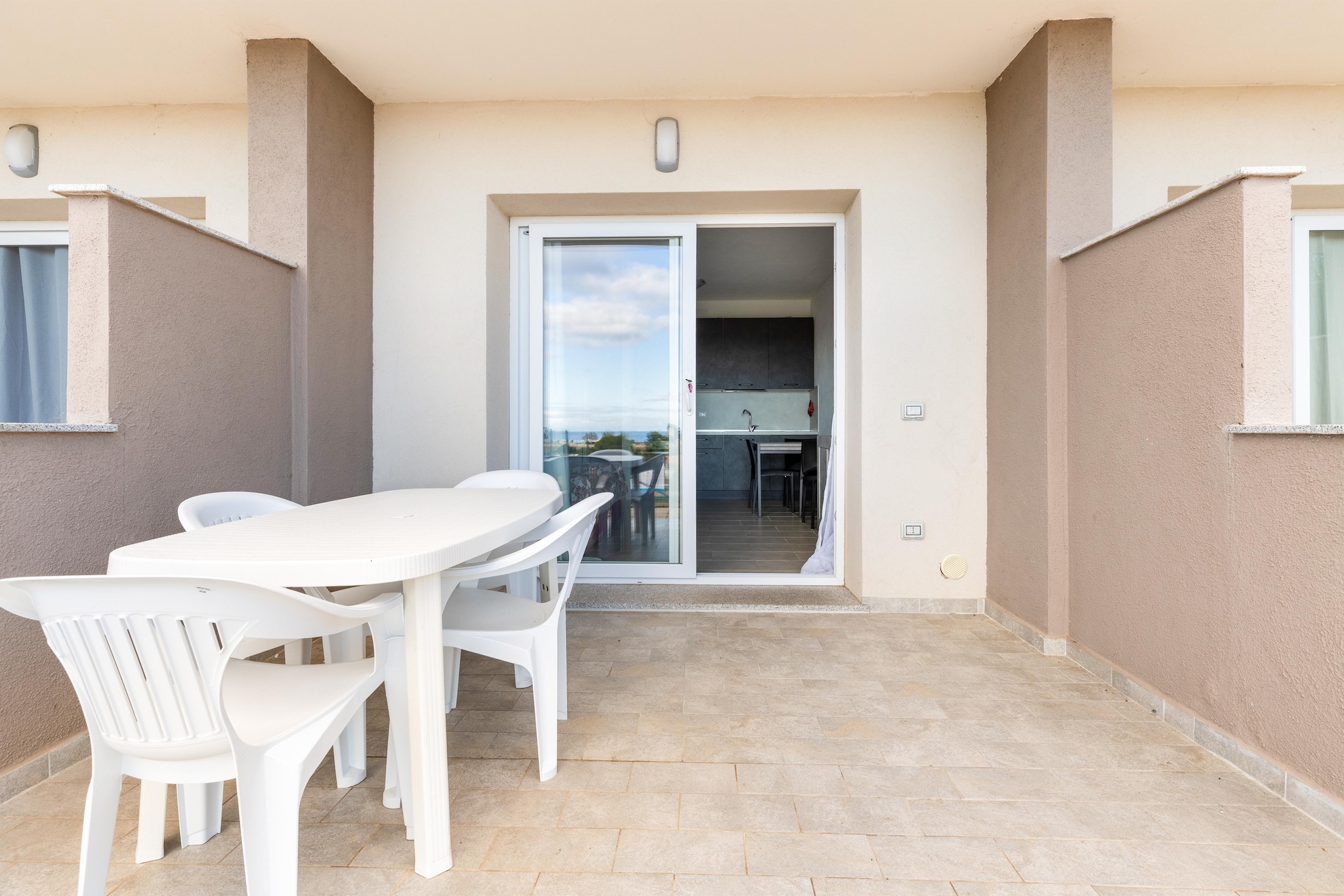 Air-conditioned, in residence, with pool and patio
