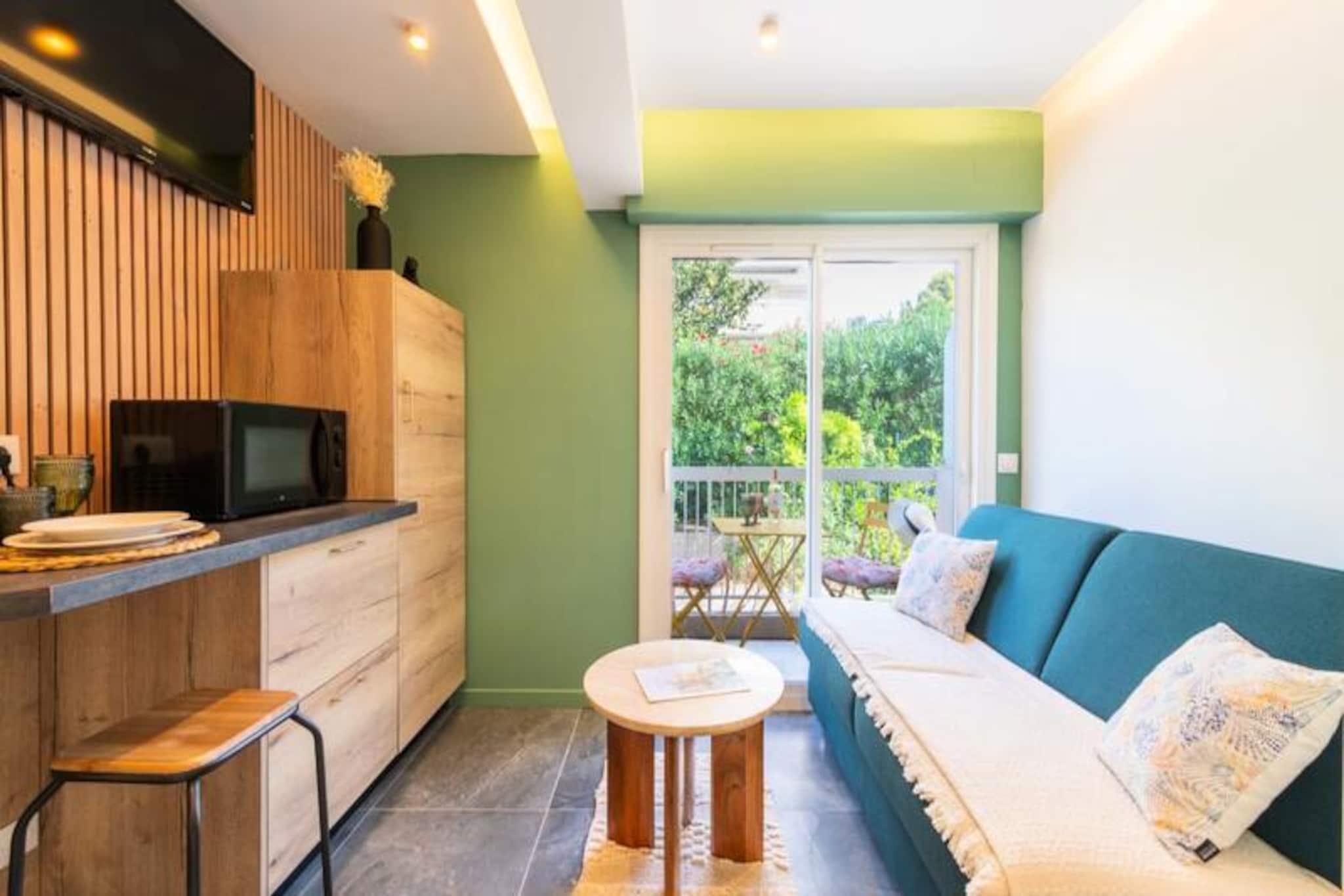 Apartment in Cannes near Gazagnaire Beach