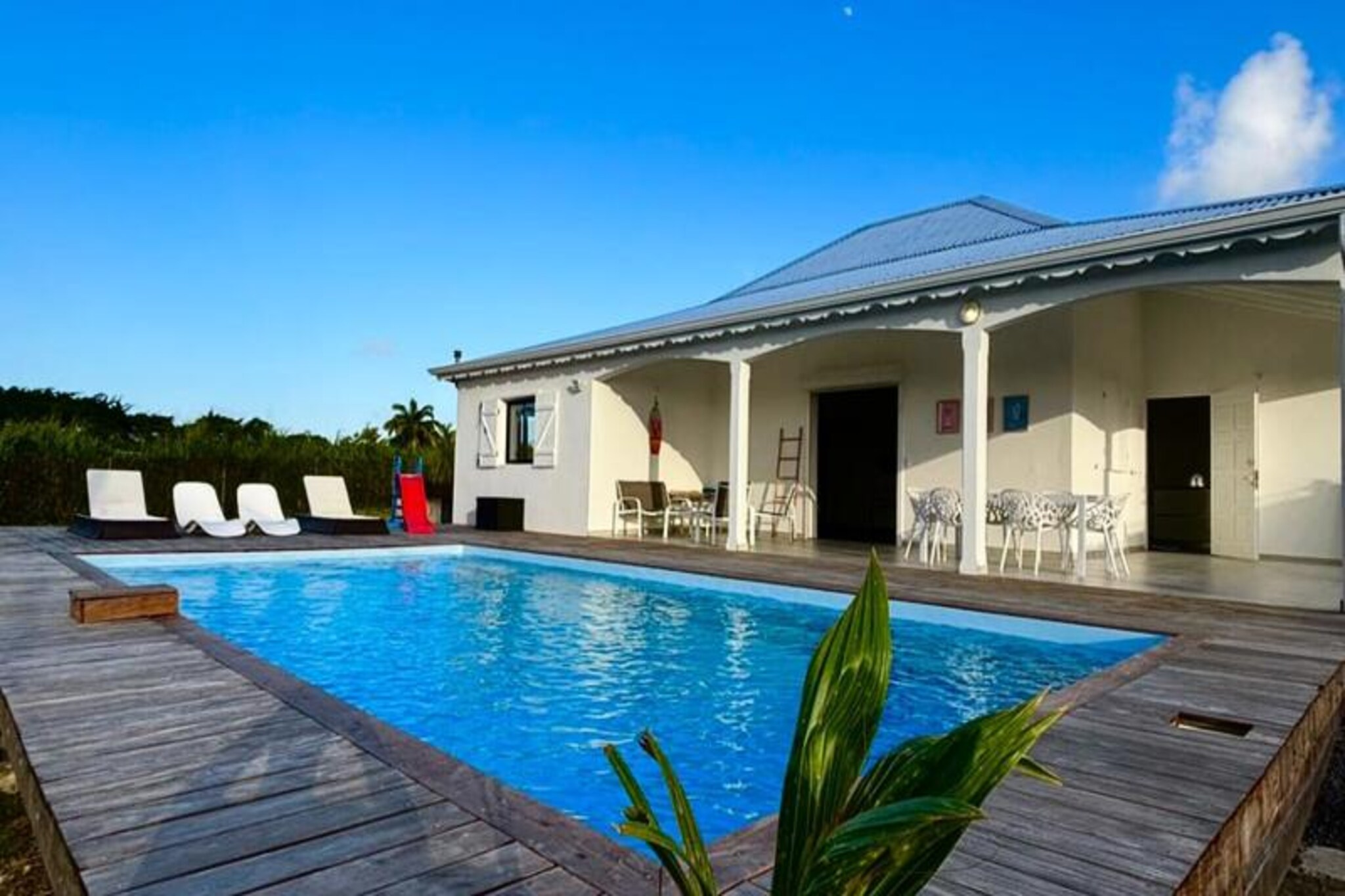 Houses & Villas for 6 People