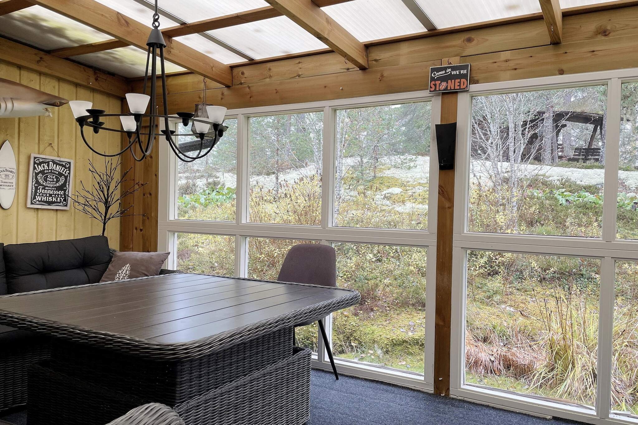 Gezellig toevluchtsoord in het bos met bubbelbad