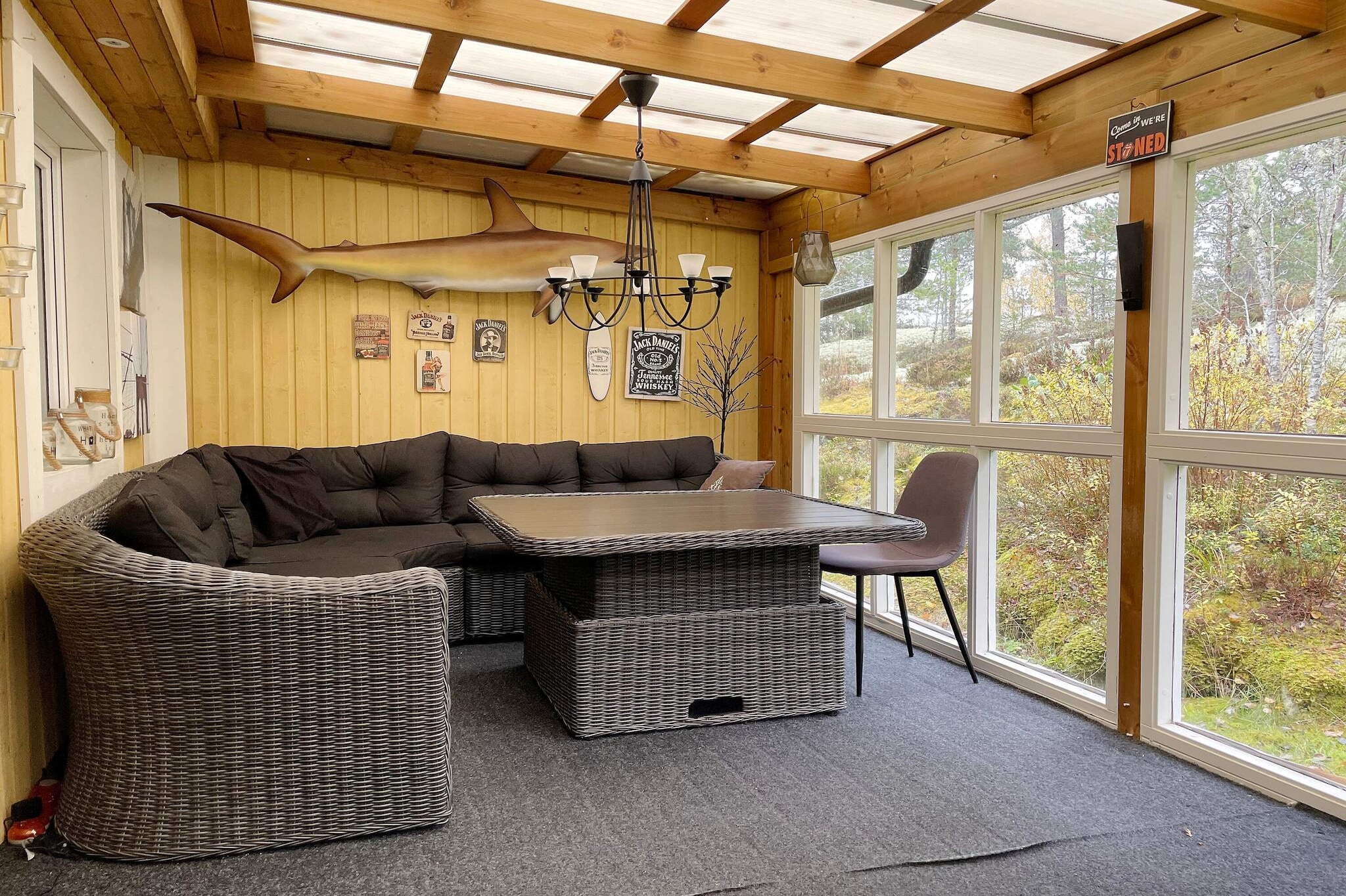 Gezellig toevluchtsoord in het bos met bubbelbad-Buitenlucht