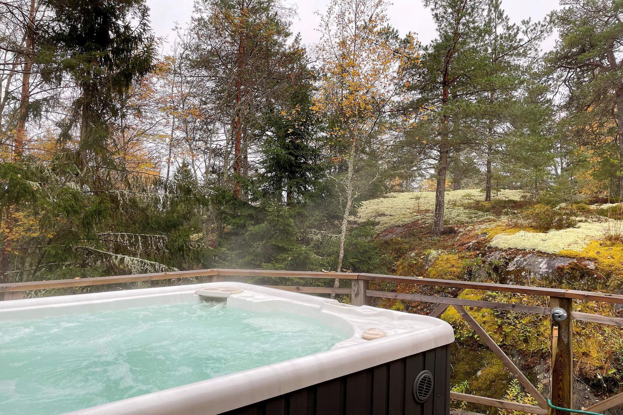 Gezellig toevluchtsoord in het bos met bubbelbad-Spa