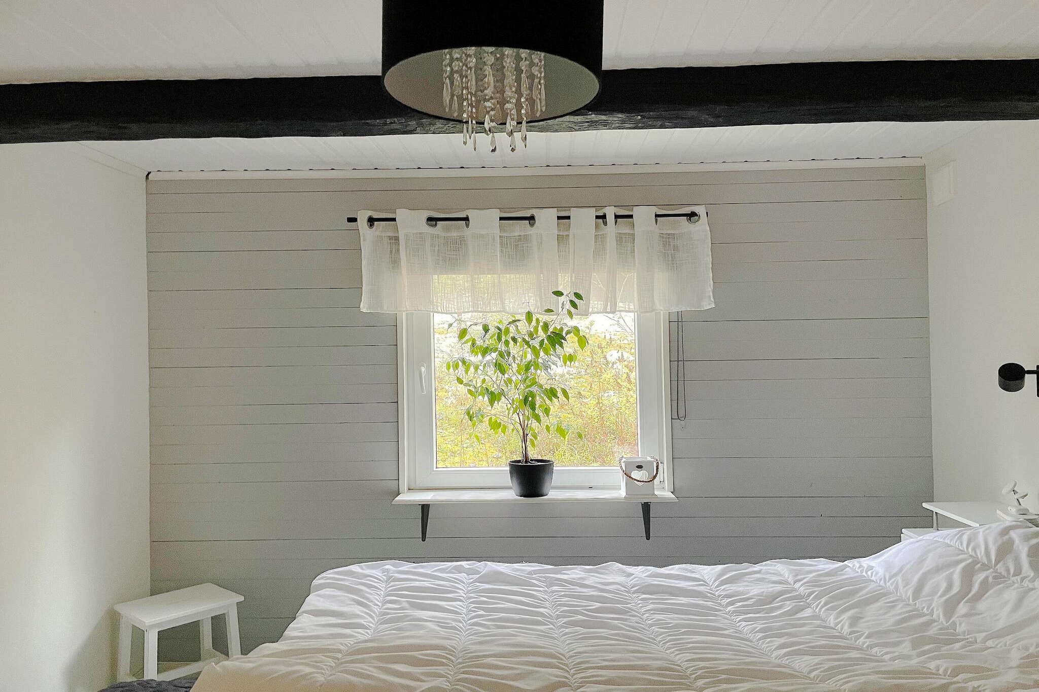 Gezellig toevluchtsoord in het bos met bubbelbad-Binnen