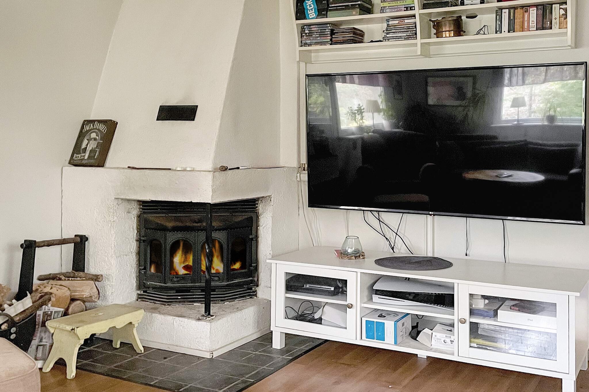 Gezellig toevluchtsoord in het bos met bubbelbad-Binnen