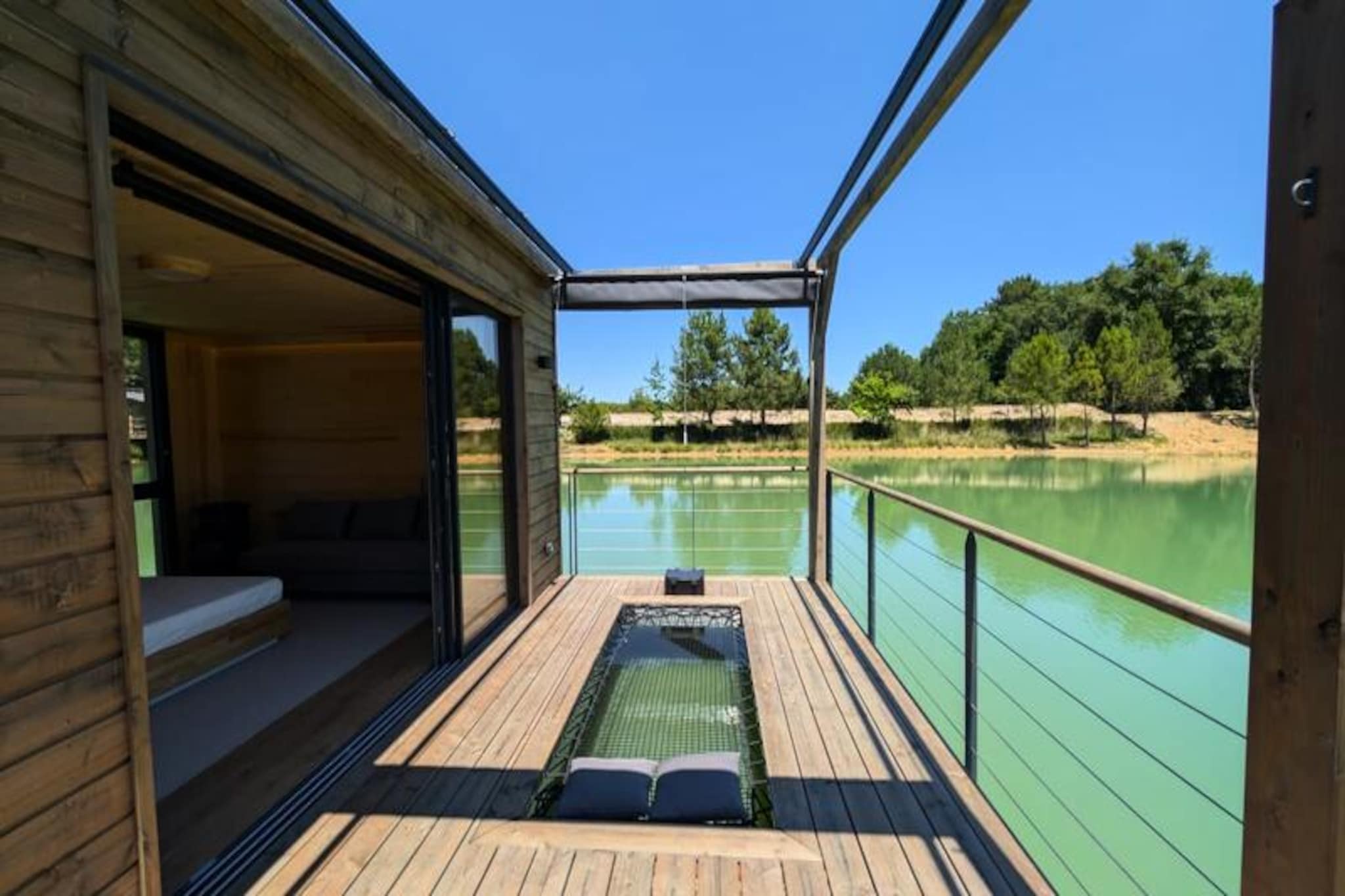 Lodge on Private Pond with Koi Carp Views