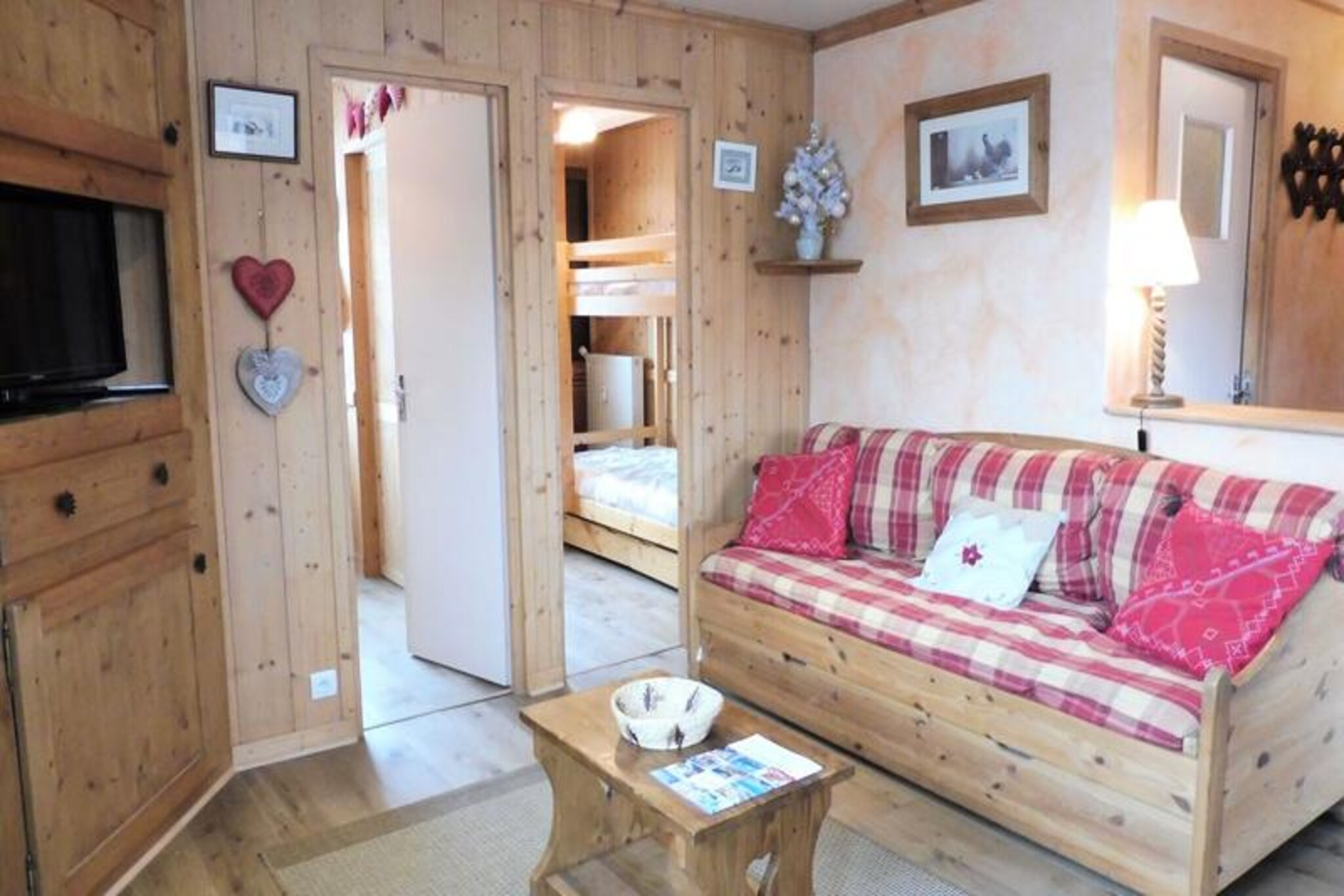 Apartment in Praz-sur-Arly near Ski Slopes