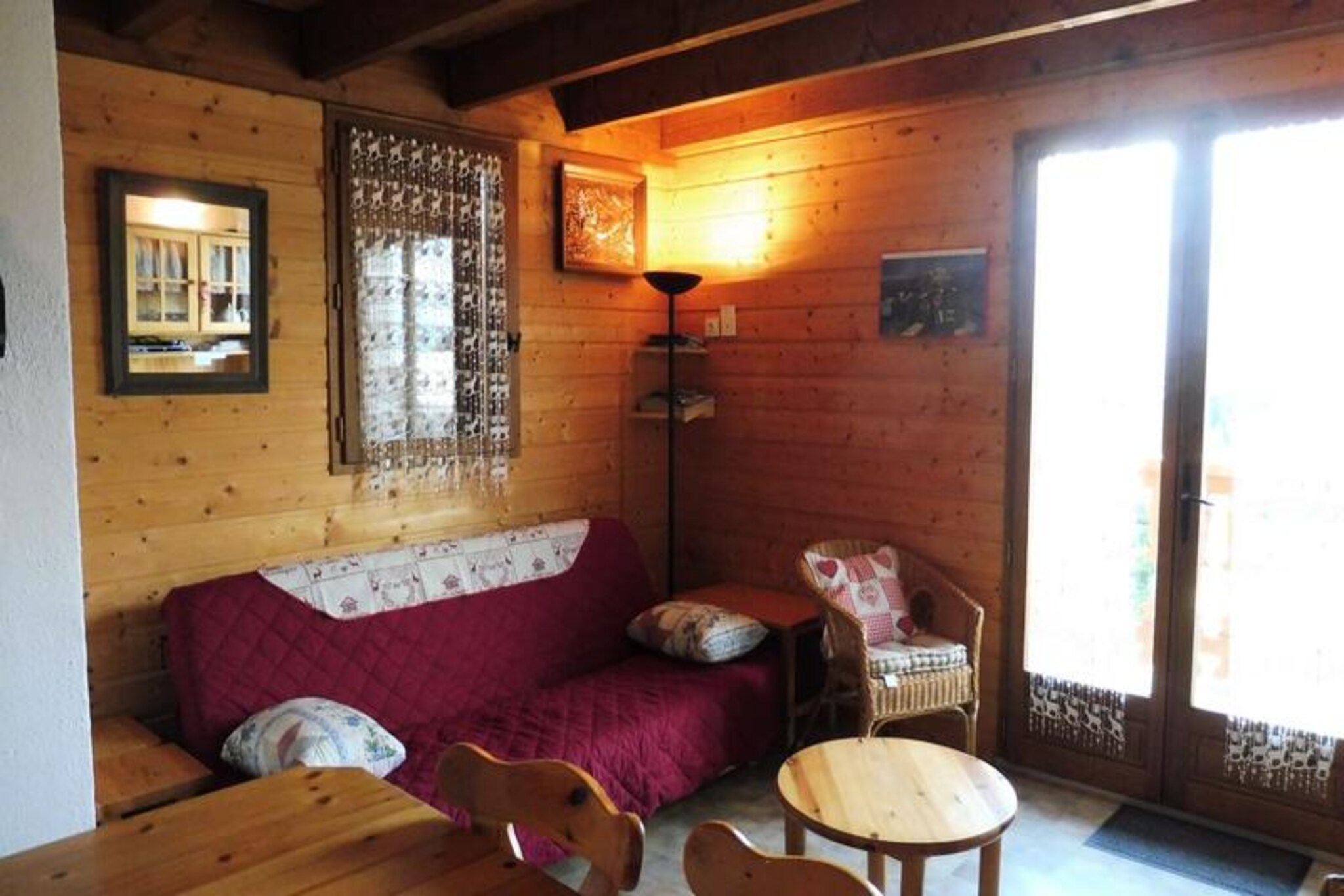 In the serene alpine village of Crest-Voland, this charming 50m² apartment offers a cozy retreat for those seeking a blend of adventure and tranquility. Surrounded by breathtaking mountain views and nestled between the Cernix and Crest-Voland slopes, this property provides the perfect base for exploring the Espace Diamant ski area. Whether you're an experienced skier gliding back to the chalet or a family enjoying the peaceful ambiance, this location caters to all.
The apartment spans three levels, thoughtfully designed for comfort and functionality. On the ground floor, you'll find a bedroom with a double bed, a shower room with WC, and a convenient laundry room. The first floor features a welcoming living room with a sofa bed, a kitchenette equipped for preparing hearty meals, and a bathroom with a separate WC. The second floor boasts a charming double bedroom under the eaves, a cozy cabin with a single bed, and an additional WC. Please note, the steep, narrow staircase adds a touch of rustic charm but may require caution. A private garage ensures secure parking for your vehicle throughout your stay.
Located just 500 meters from the slopes and the heart of the village, you'll have easy access to local shops, restaurants, and après-ski activities. In winter, enjoy the thrill of skiing directly back to the chalet, while summer transforms the area into a haven for hikers and nature enthusiasts. Additional services such as bed linen, towels, and end-of-stay cleaning are available upon request, and pets are welcome for a small supplement.
Whether you're here to carve through pristine snow or bask in the alpine sun, this delightful apartment promises an unforgettable getaway in the heart of the French Alps.