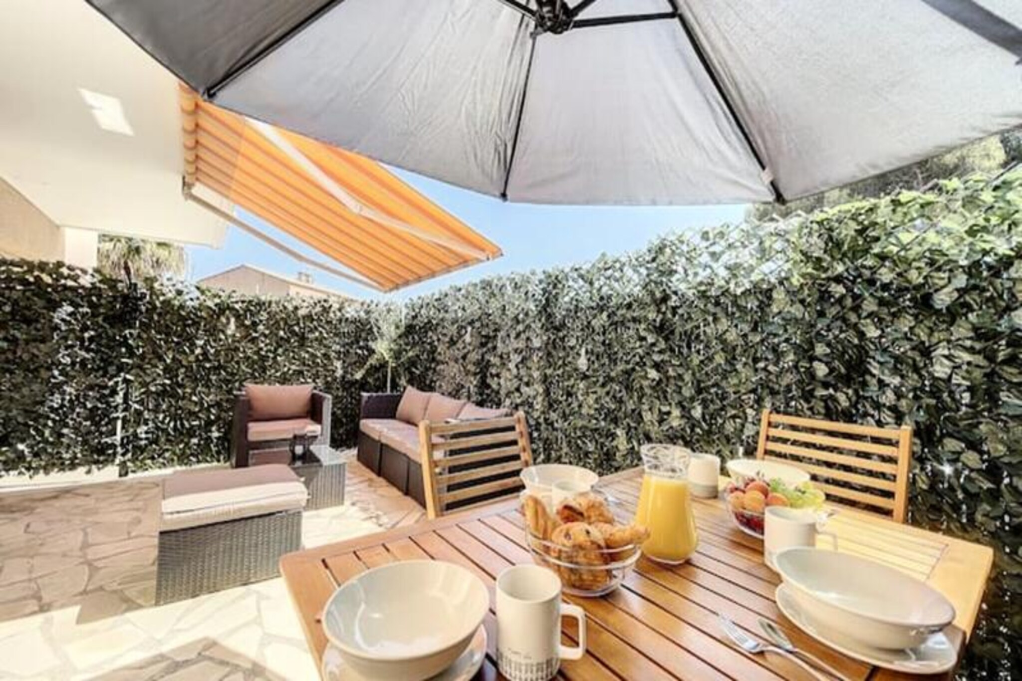 Bask in the Mediterranean charm of this delightful one-bedroom apartment in Six-Fours-les-Plages, where the golden sands and azure waters of the French Riviera are just a short stroll away. The serene coastal atmosphere invites you to unwind and soak up the sun, while the vibrant local culture and stunning natural beauty set the stage for an unforgettable seaside escape. Whether you’re sipping your morning coffee on the terrace or enjoying a leisurely evening walk along the shore, this cozy retreat offers the perfect blend of relaxation and adventure. 
 
 Inside, the apartment is thoughtfully designed to provide both comfort and functionality. The bright living room features an open-plan kitchen equipped with everything you need to prepare delicious meals, from a stovetop and oven to a microwave and coffee maker. The peaceful bedroom, complete with a double bed and ample storage, ensures restful nights, while the sofa bed in the living room offers additional sleeping space. Modern amenities like WiFi and a flat-screen TV add to the convenience, making it an ideal choice for couples or small families. Step out onto the terrace, furnished with a dining table and garden chairs, to enjoy alfresco meals or simply relax with a glass of wine as the sun sets over the horizon. 
 
 The location is unbeatable, with the beach just steps away and the charming town of Six-Fours-les-Plages offering a variety of shops, cafes, and restaurants to explore. Nearby attractions include the picturesque Île des Embiez, perfect for a day trip, and the scenic coastal trails that wind through the region’s lush landscapes. Whether you’re here to bask in the sun, explore the local culture, or simply recharge by the sea, this apartment provides the ideal home base for your Mediterranean getaway.