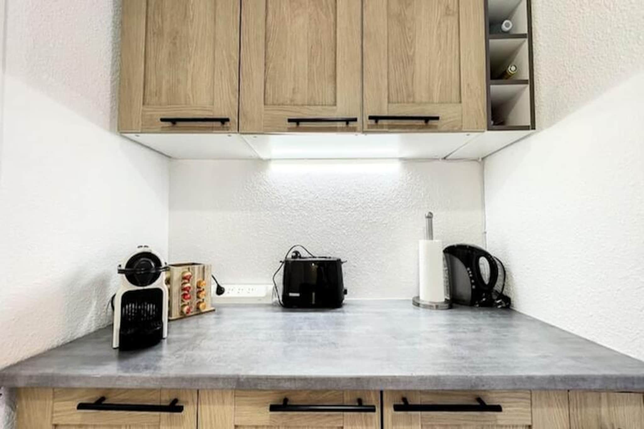 Apartment in Six-Fours near Sandy Beach
