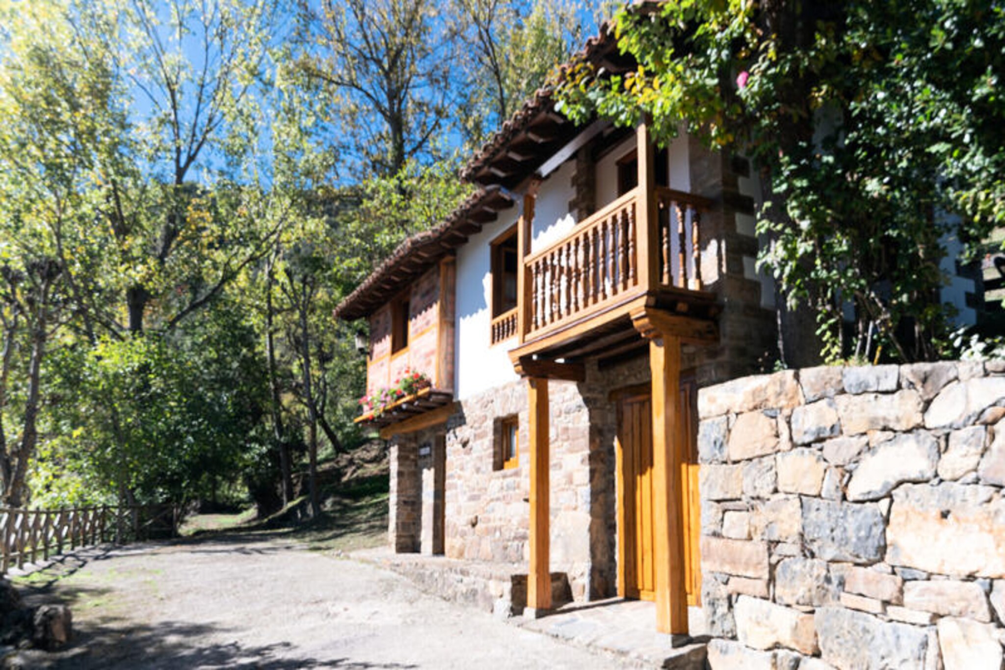 House in Liébana with Mountain Views