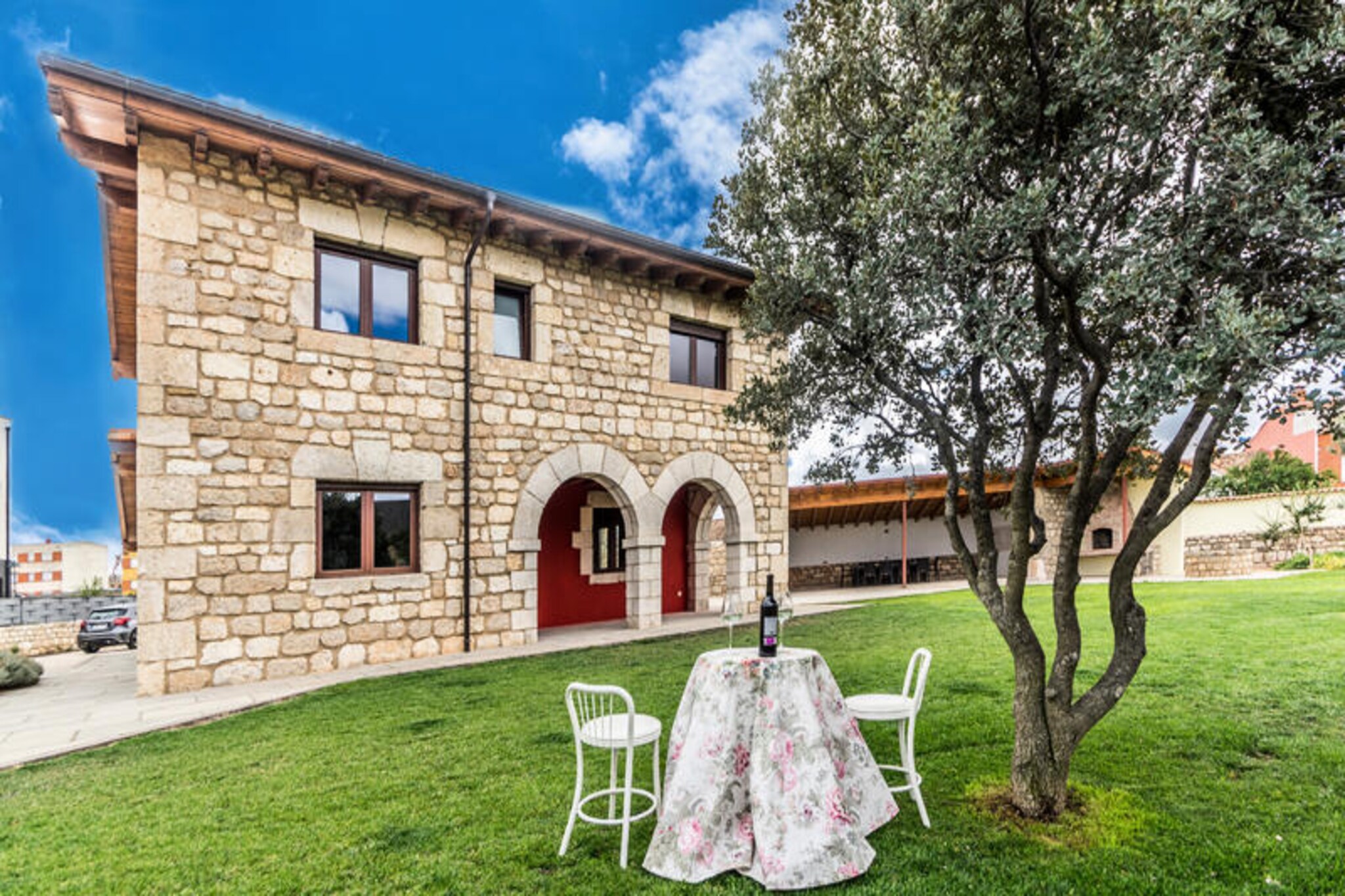 Villa near Burgos with BBQ and Garden