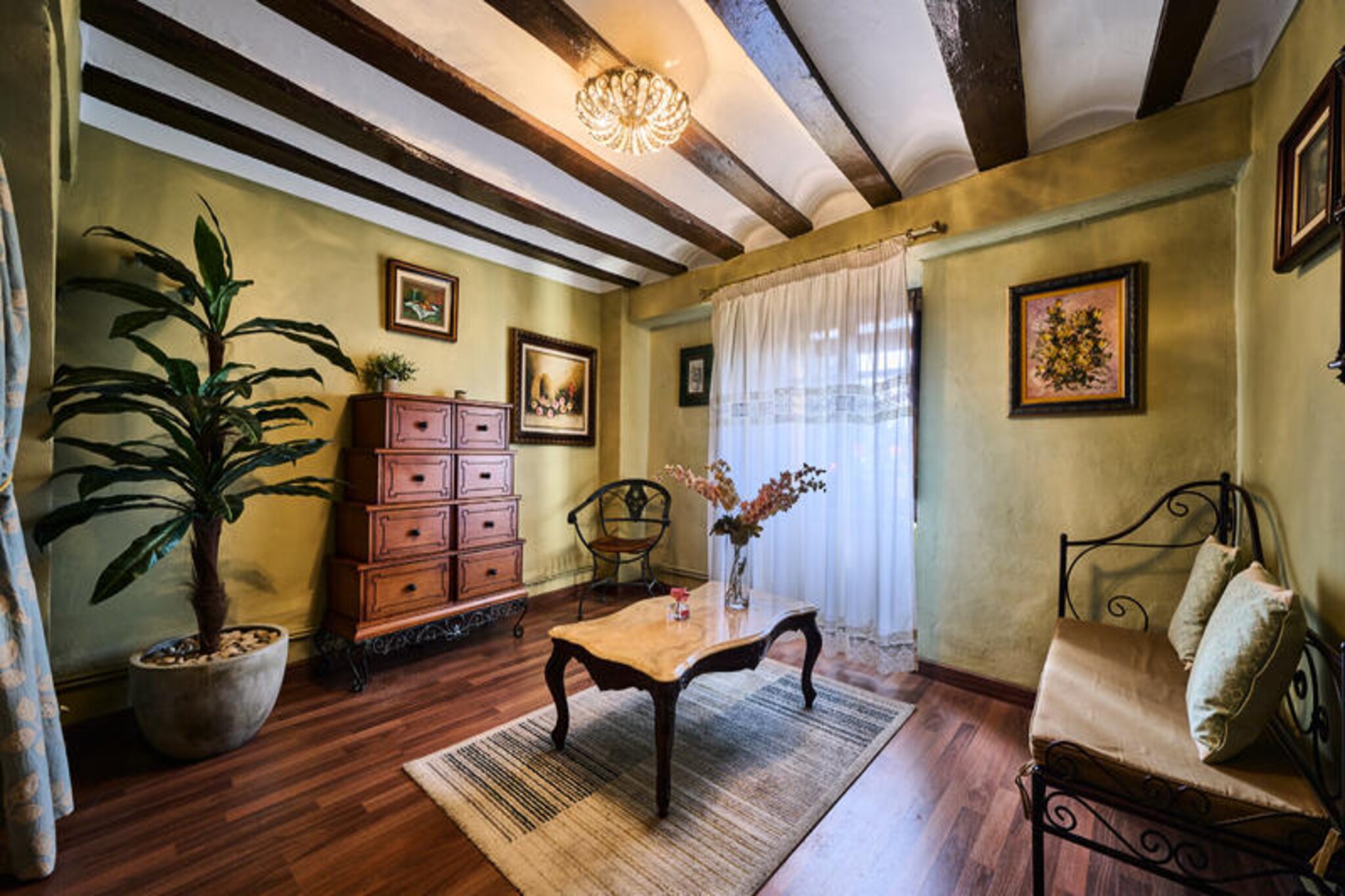 Penthouse in Labastida with Wine Cellar