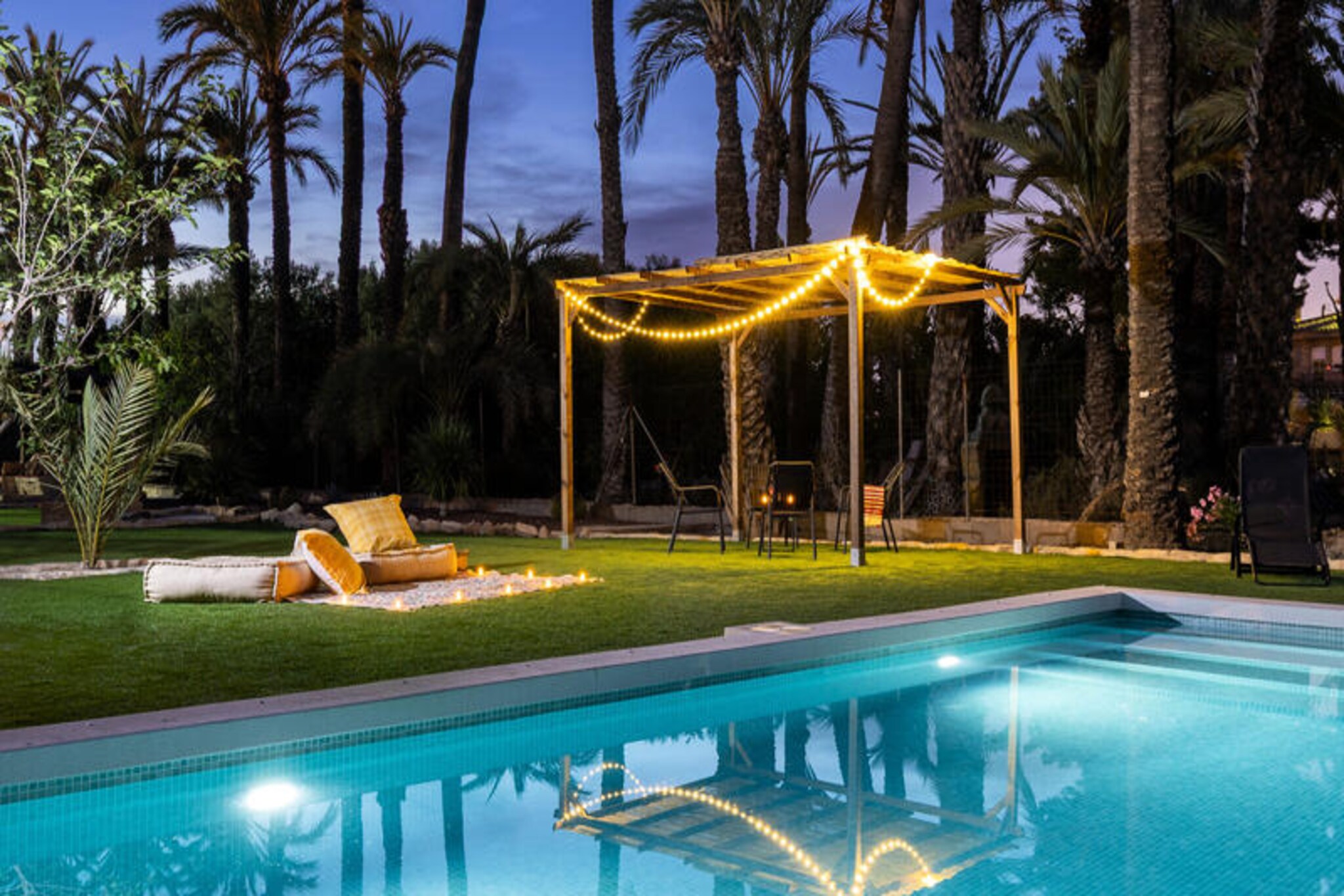 Villa in Elche with Private Pool & BBQ